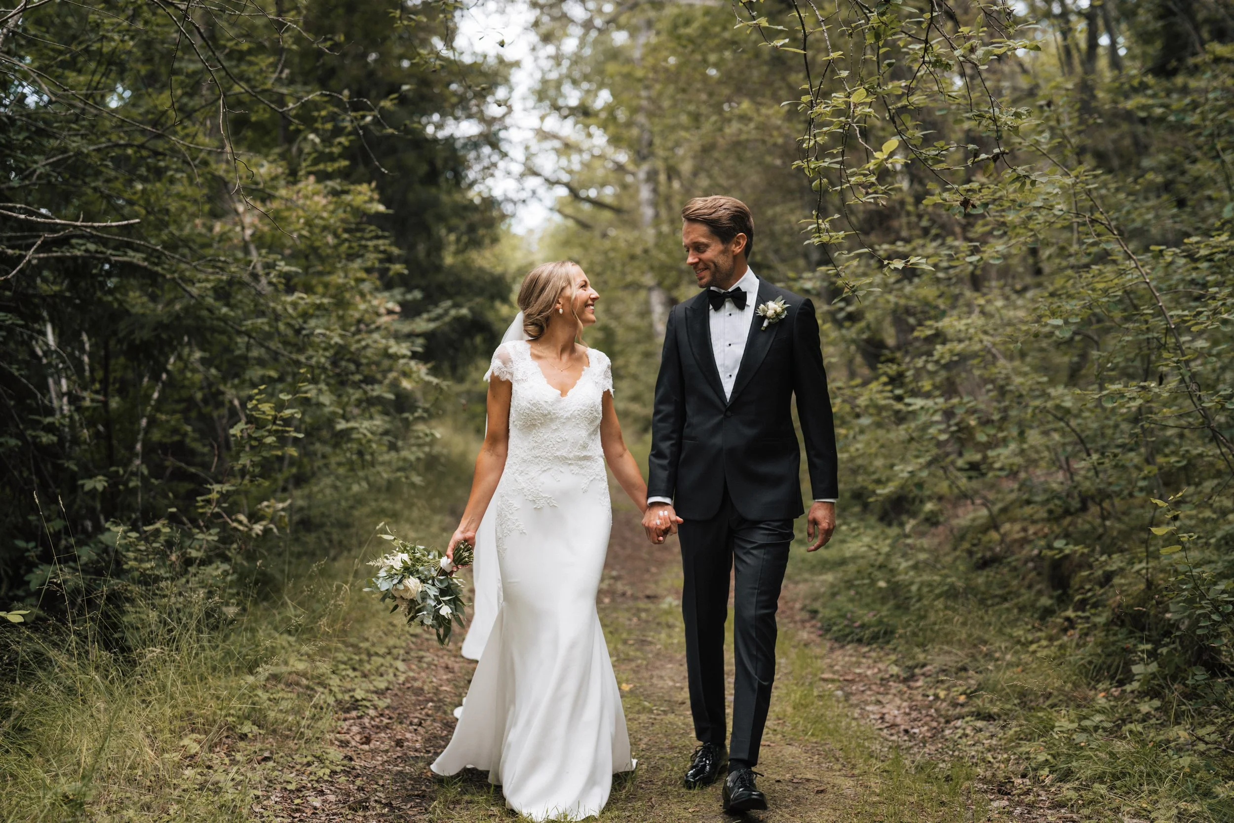 Emelie & Micke - komprimering-01.jpg