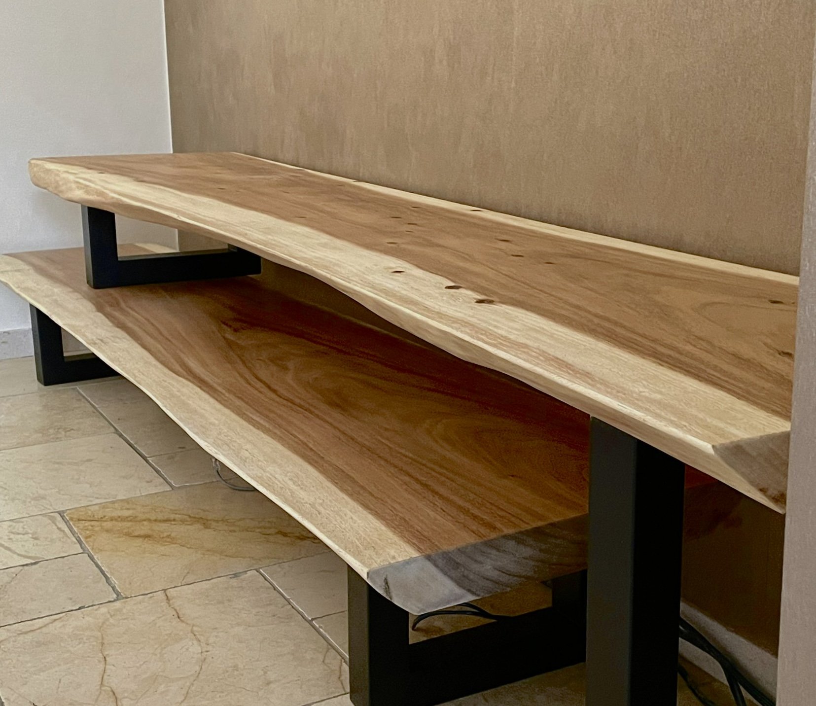 Massief Suar Houten Media console