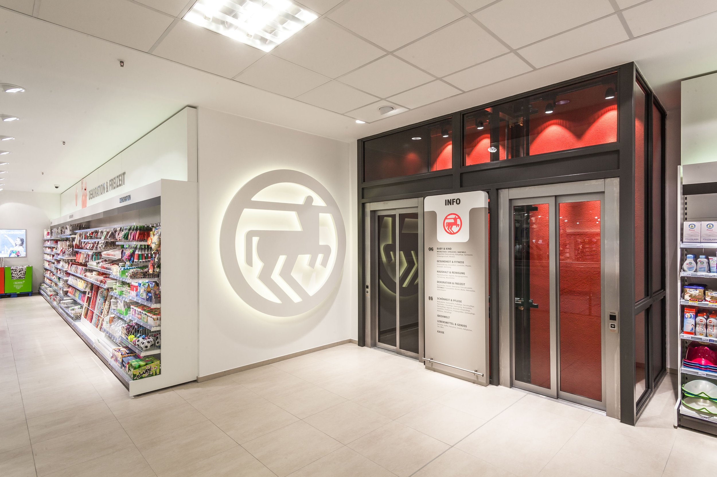 Stefan_Kuschmierz_Retaildesign_Rossmann_2.jpg