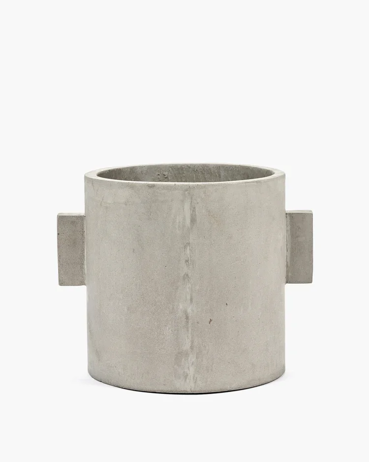 Flowerpot concrete round naturel M by Marie Michielssen