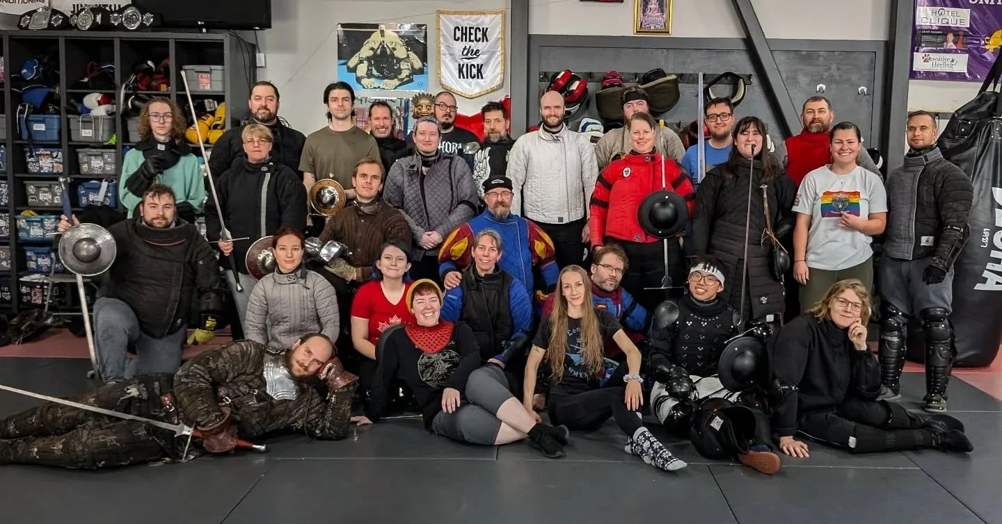 Today we had a longsword &amp; buckler workshop from @saint.leafy and it was a blast! 26 participants from 7/8 clubs in the region, what an amazing turnout and lovely growing community we have going on over here ⚔️

Thanks for coming out and showing 