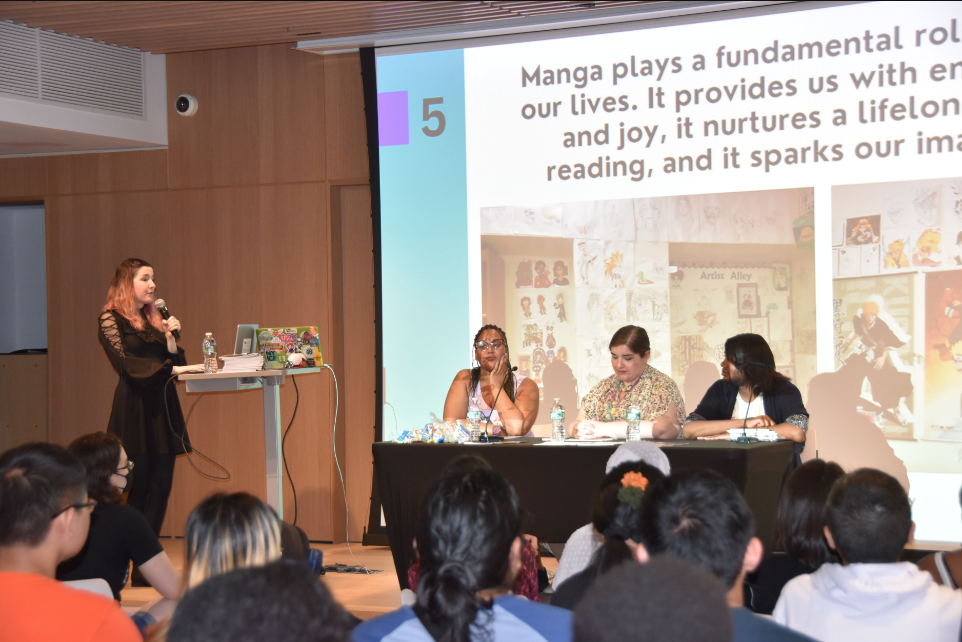 2023 AniTOMO Manga Panel