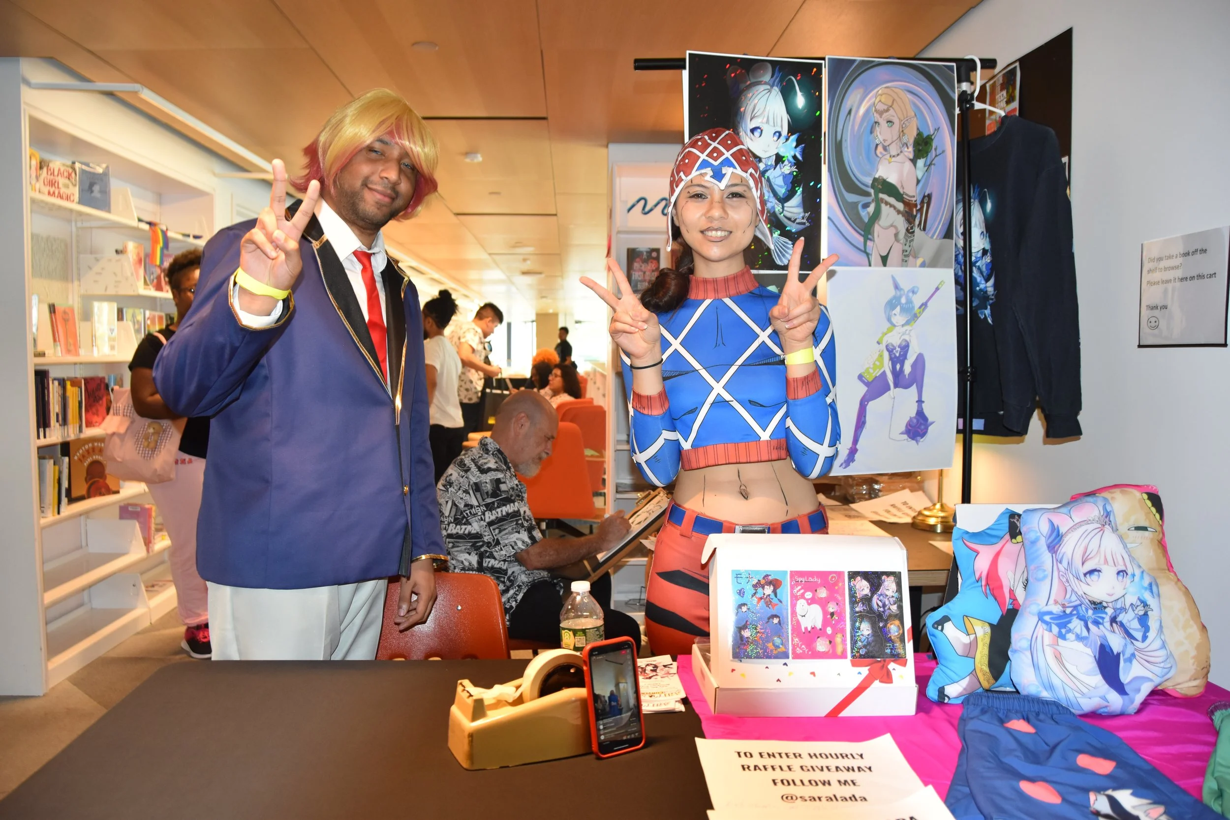2023 AniTOMO Artist Alley @Sarlada Photo by Amanda Moses
