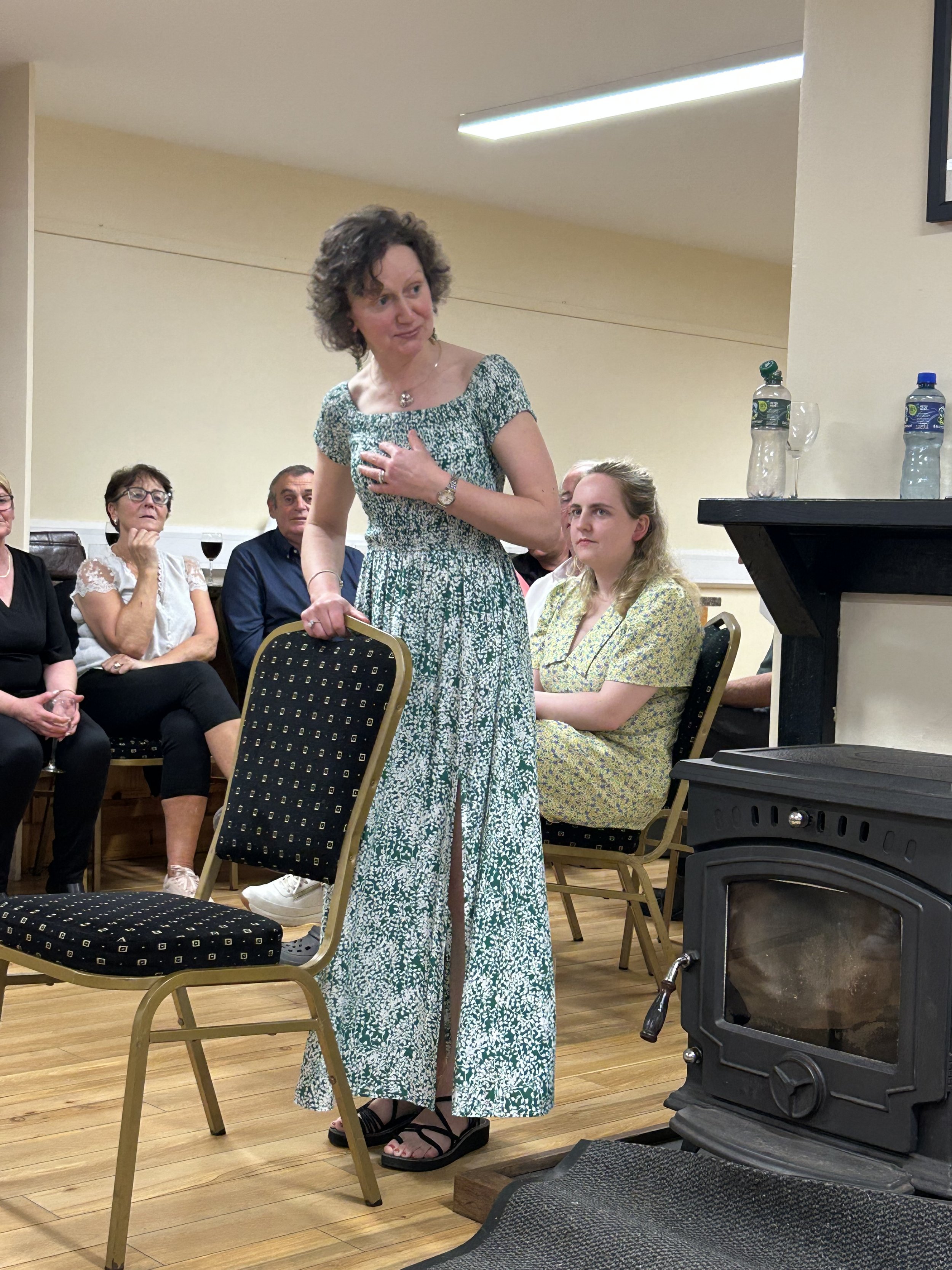 Oíche Airneáil - Máire Ní Choilm