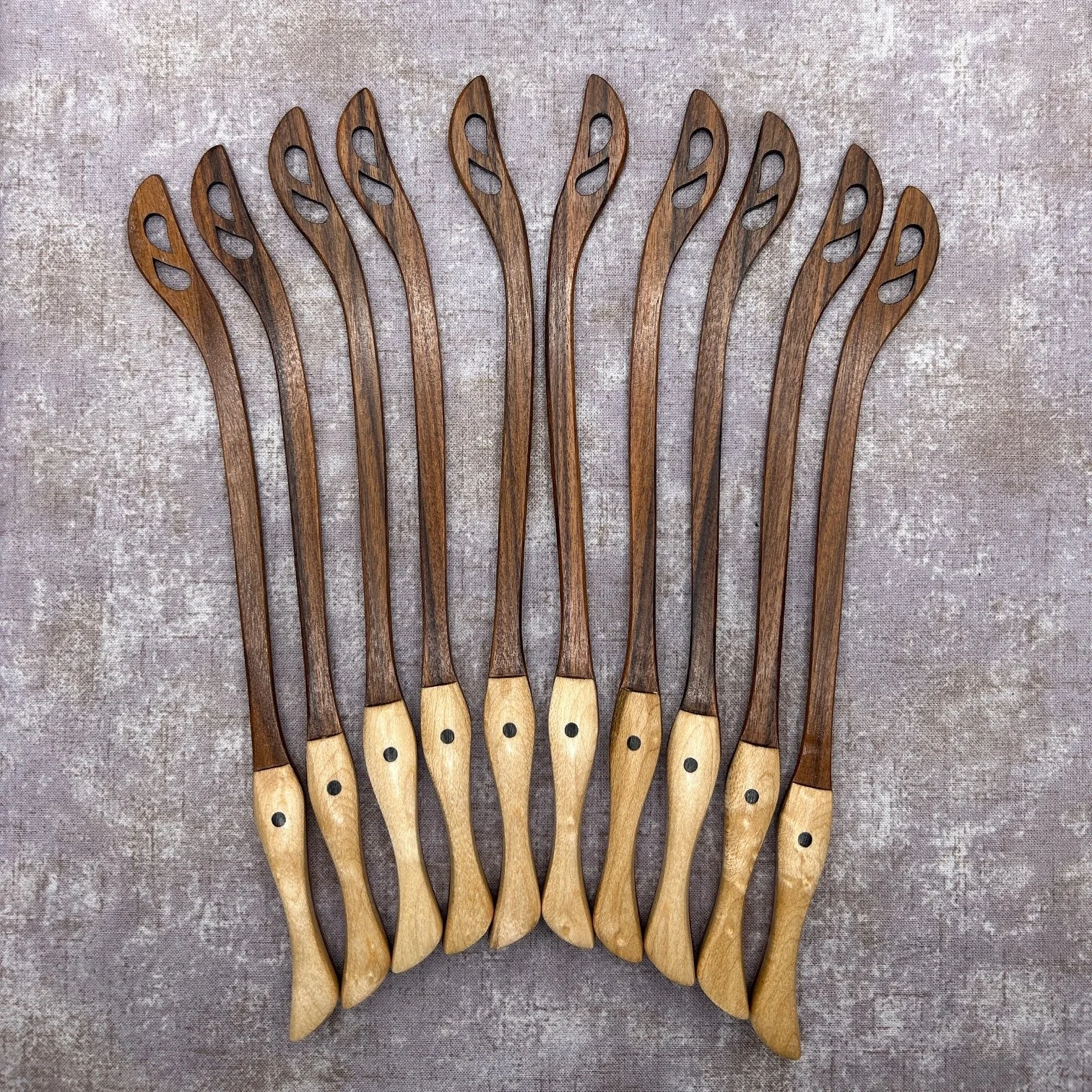 Wisp - Bolivian Rosewood with Maple grip 7.9-9.5g