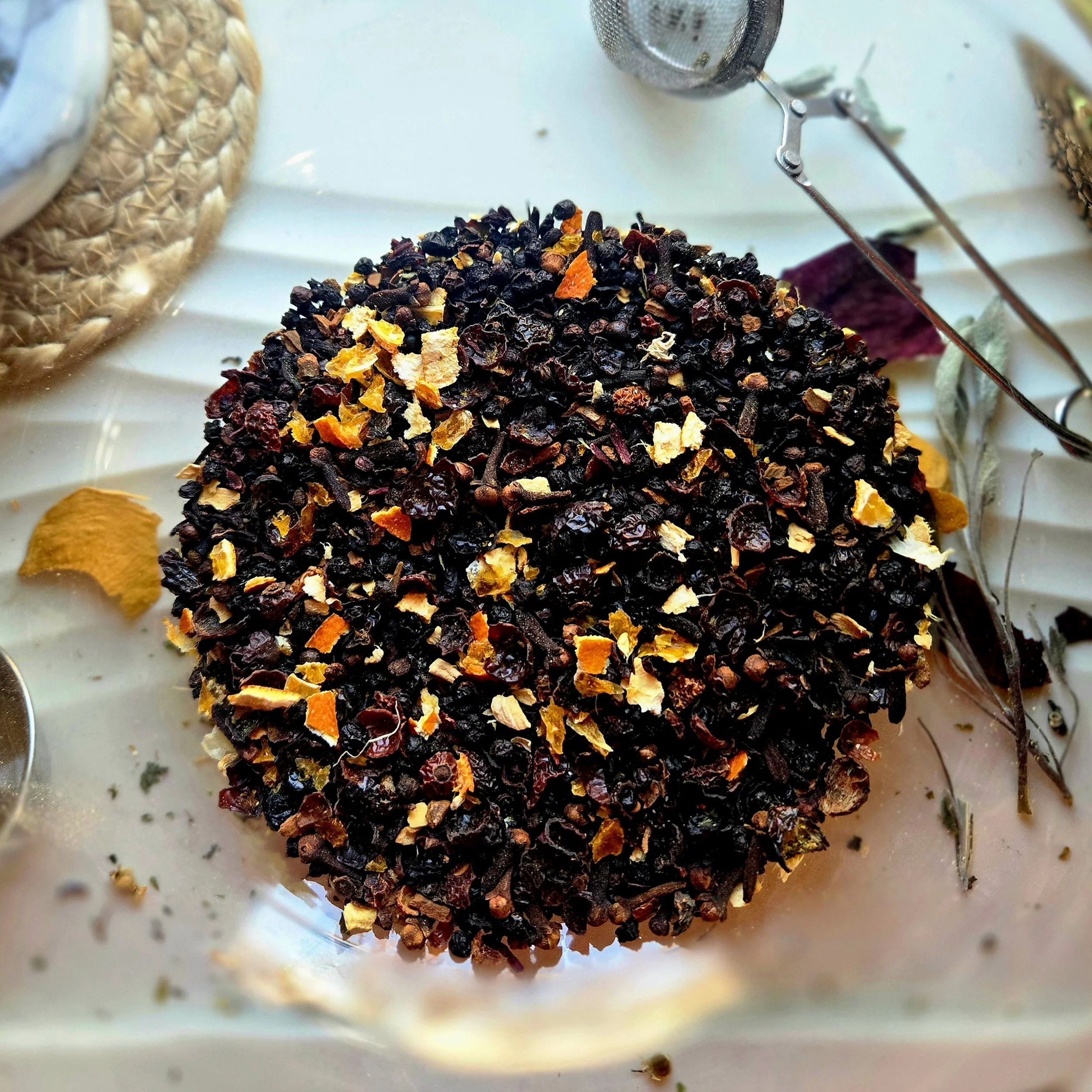 Elderberry Spice Wellness Brew