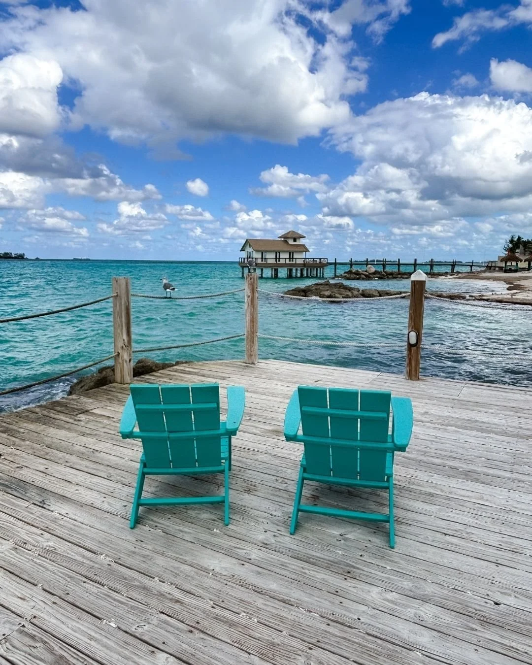 Come stay at Sandals Royal Bahamian and enjoy a quick boat ride to Sandals private island, Barefoot Cay! 🏖️ ☀️

This private island has a pool, restaurant, and even a spa for you to enjoy during your trip! #TravelBetter #Sandals