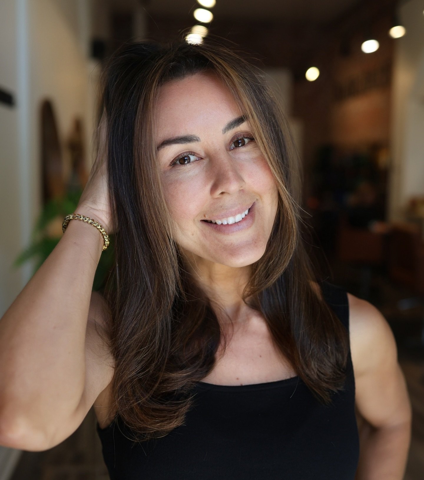 That post-fresh-hair glow ✨ We gave her a soft, bouncy blowout and richened up her tone for that effortless, healthy shine. A little polish goes a long way &mdash; and she&rsquo;s glowing 🖤

Thinking it&rsquo;s time for your own refresh? Let&rsquo;s