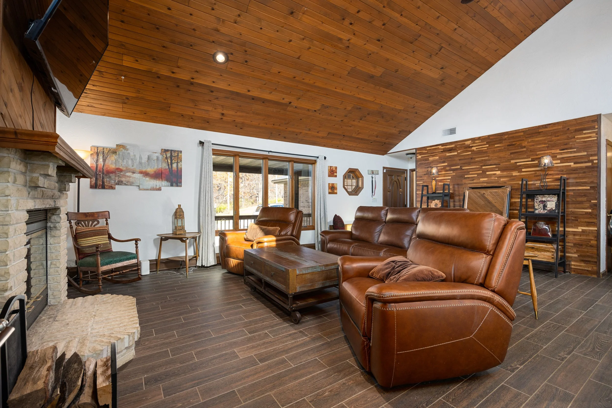 6820 Pfiefer Rd.-11.jpg