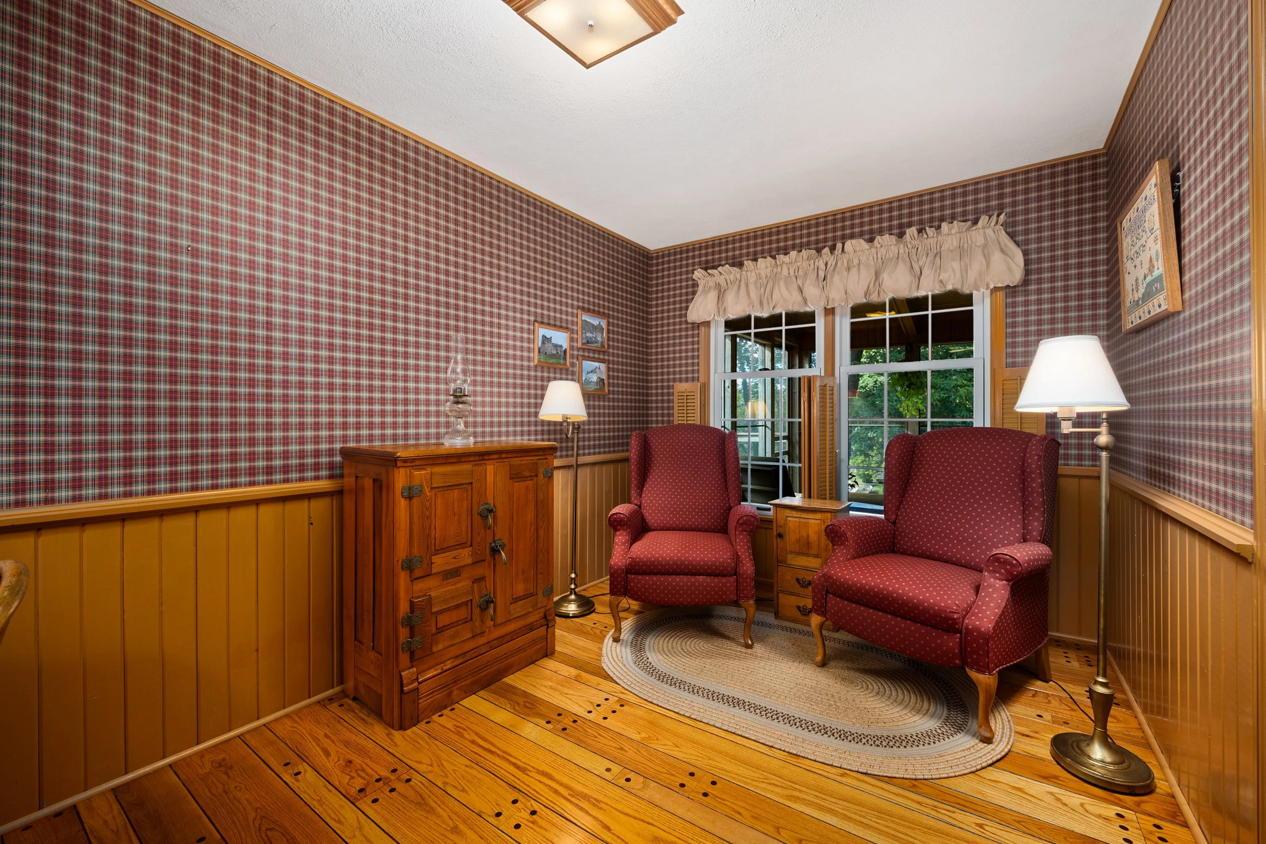 9913 Katwin Ct. Interior-11.jpg