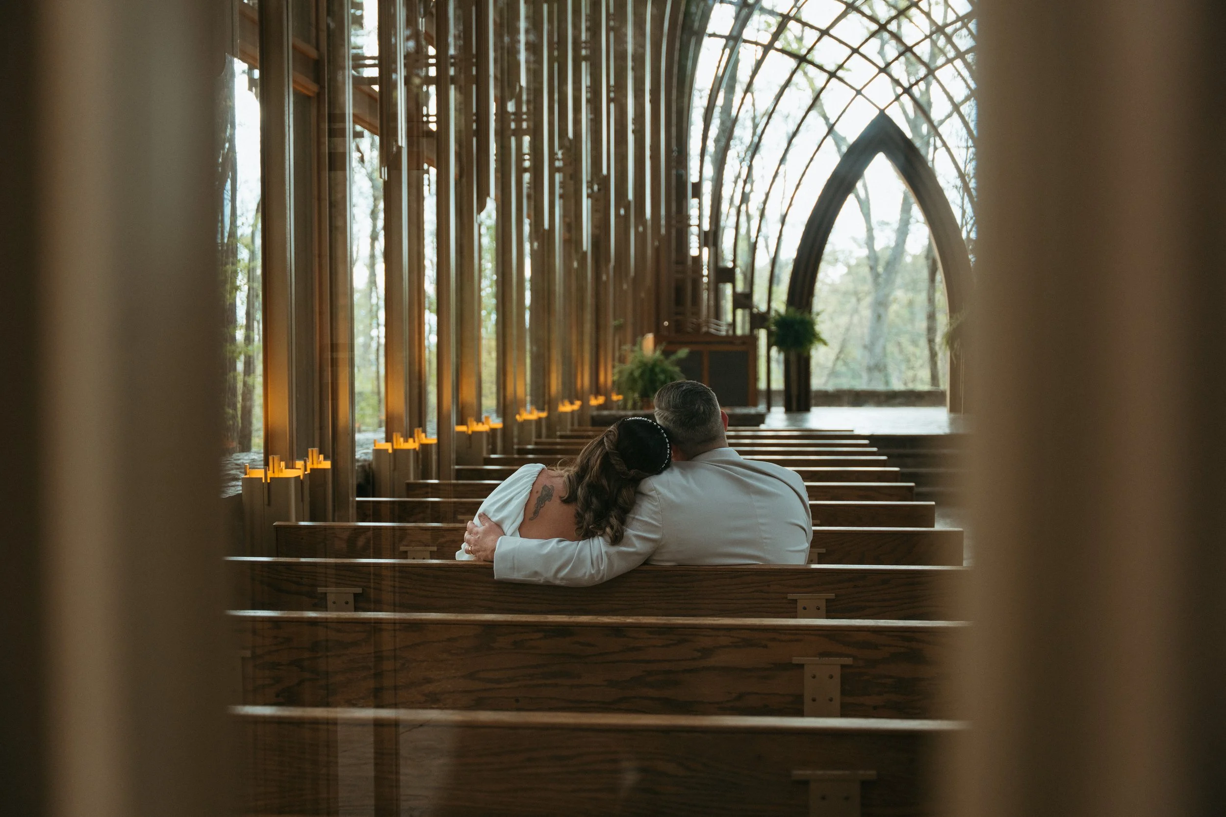 Elopement at Mildred B. Cooper Chapel in Bella Vista, Arkansas