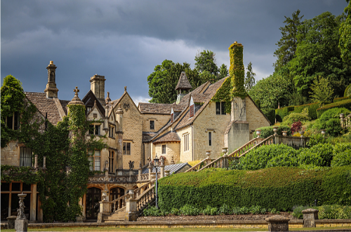 explore the London and the Cotswolds with Atlas First Travel