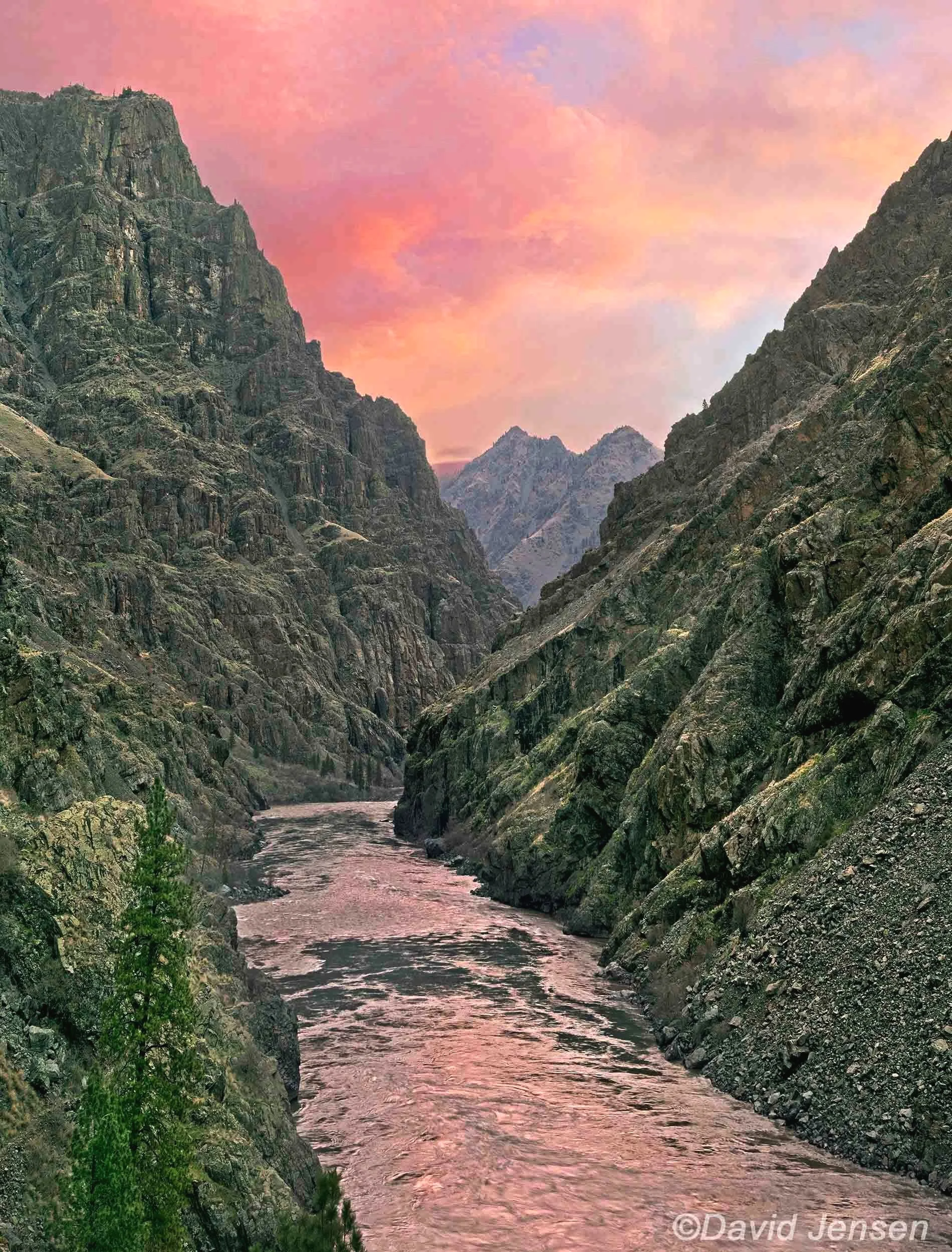 DB212  Snake River Hells Canyon sunrise
