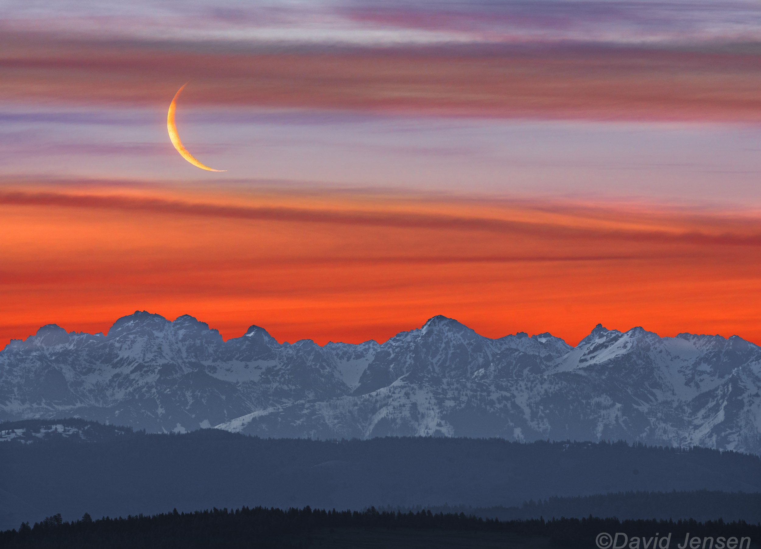 BC326  Seven devils at sunrise from Wallowa Valley