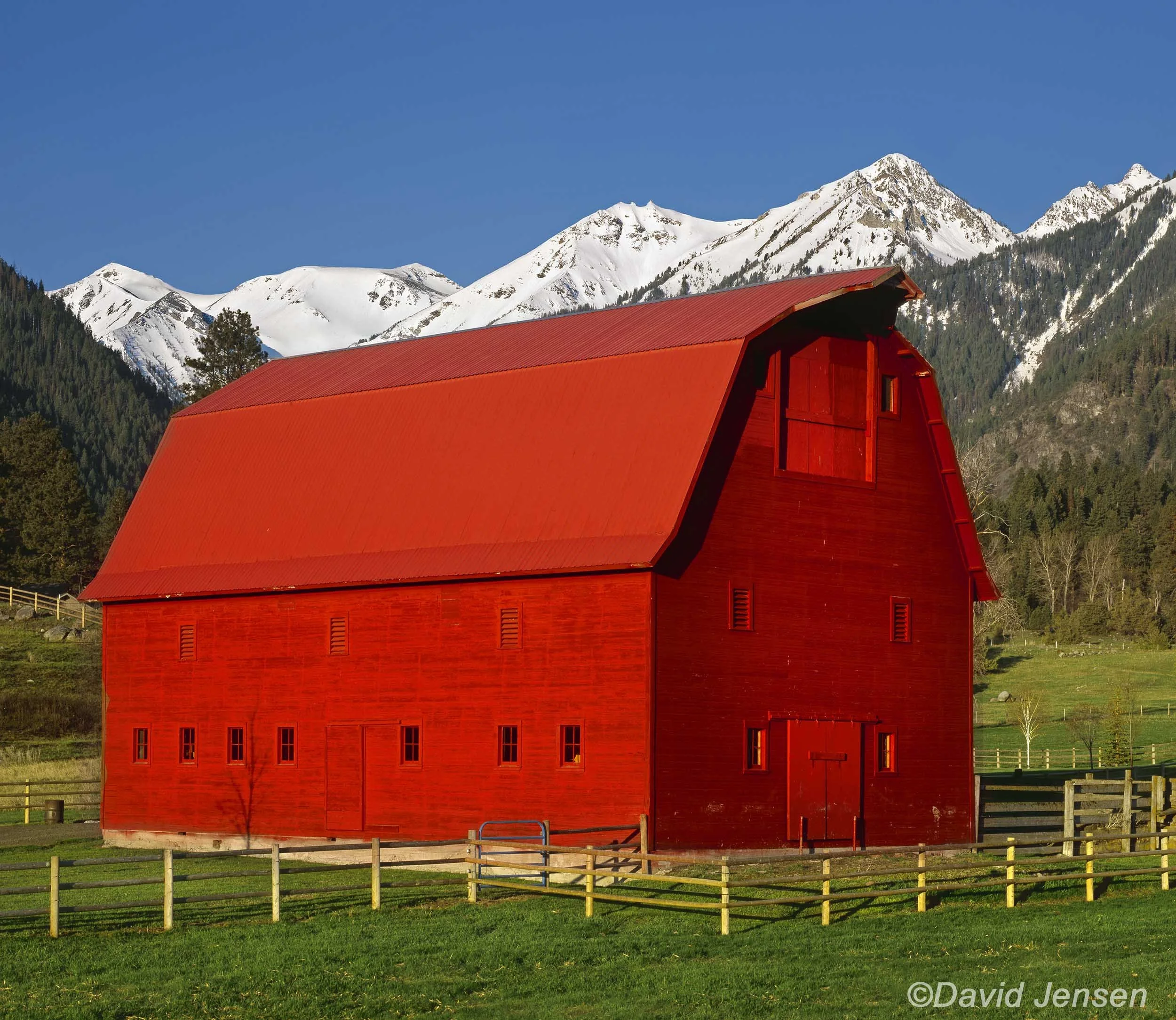 Wallowa Mountains Sculpture (Wallowa Valley Ranchlands, Oregon) - First Edition Sculpture