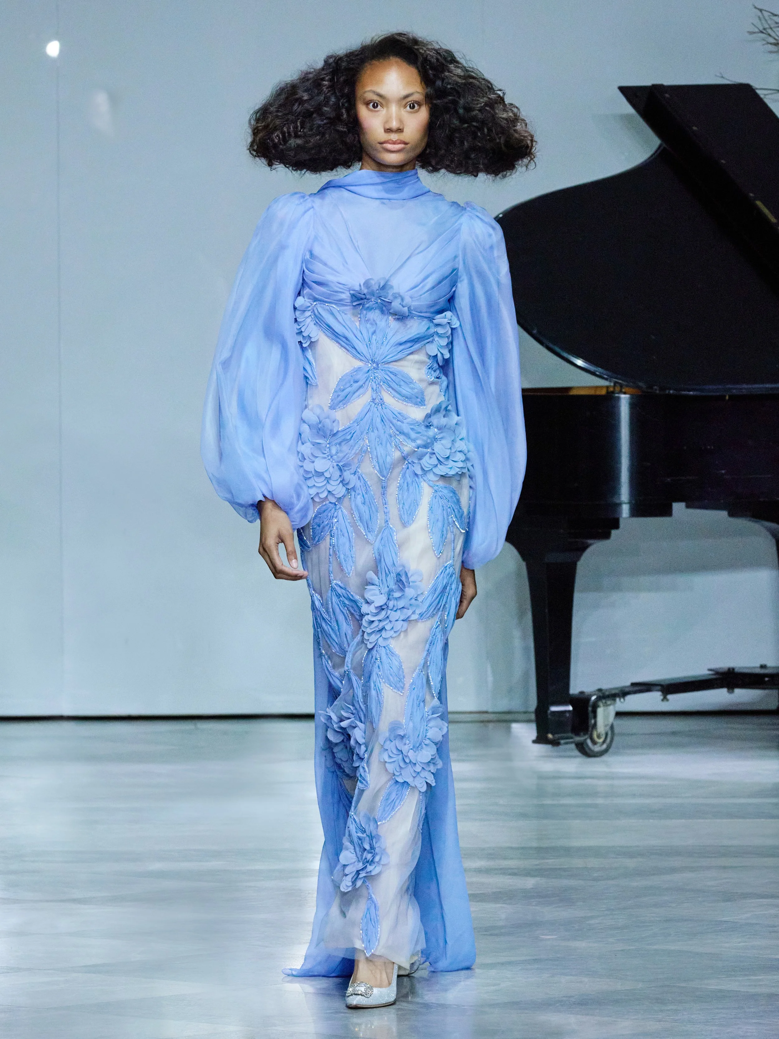 NARDOS RUNWAY IMAGES 13b small.jpg