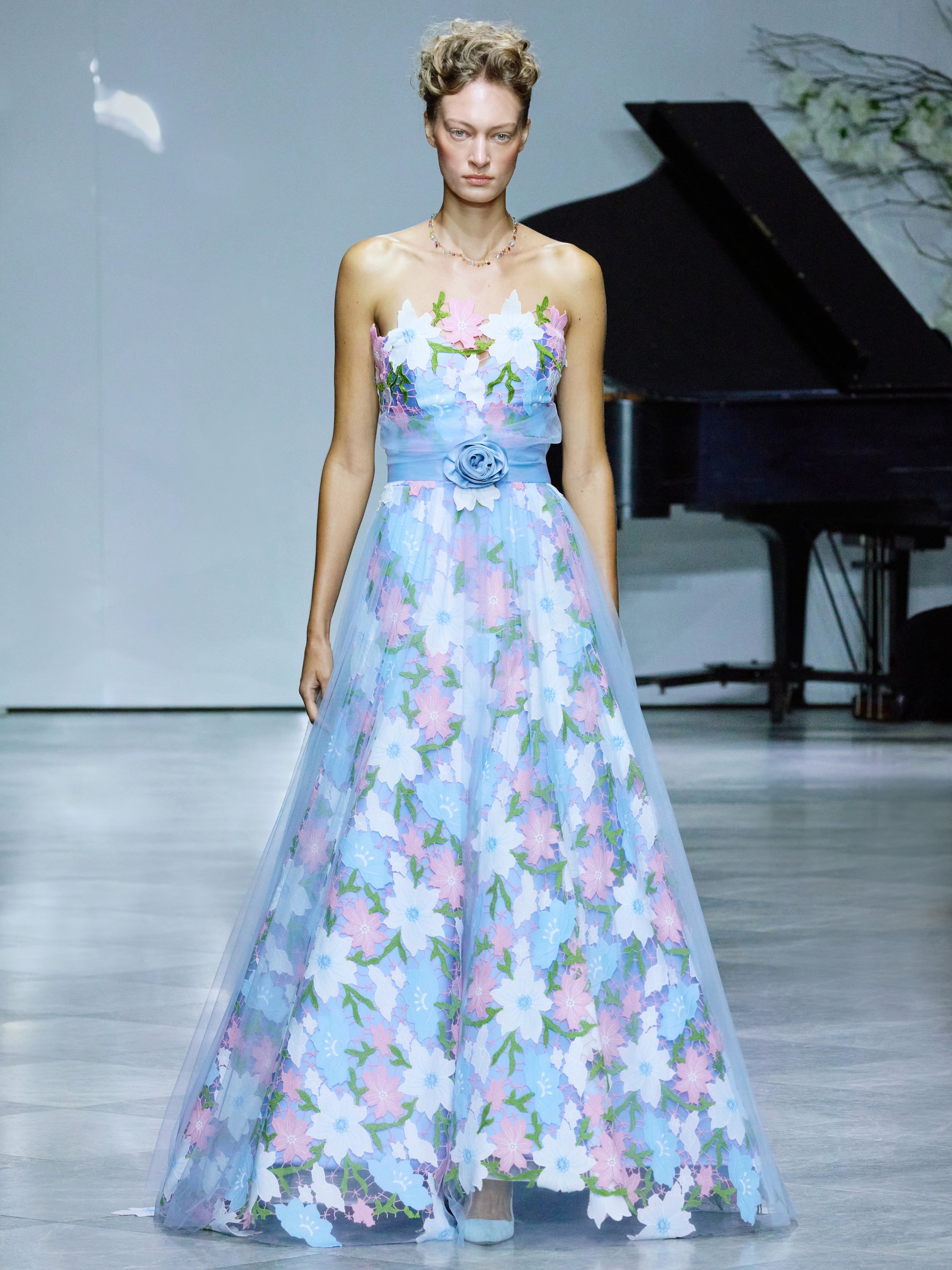 NARDOS RUNWAY IMAGES 4b small.jpg