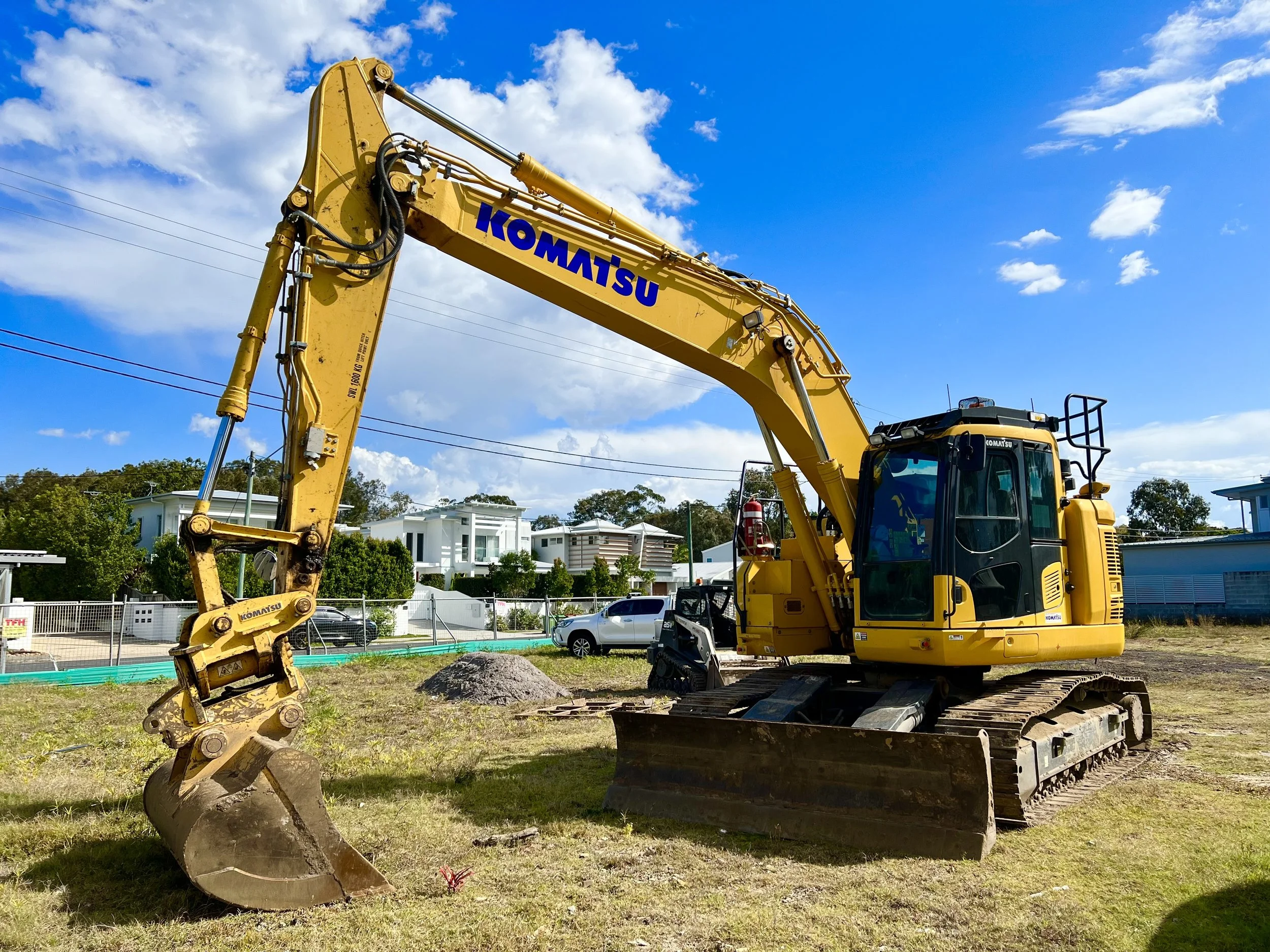 23t Excavator.jpg