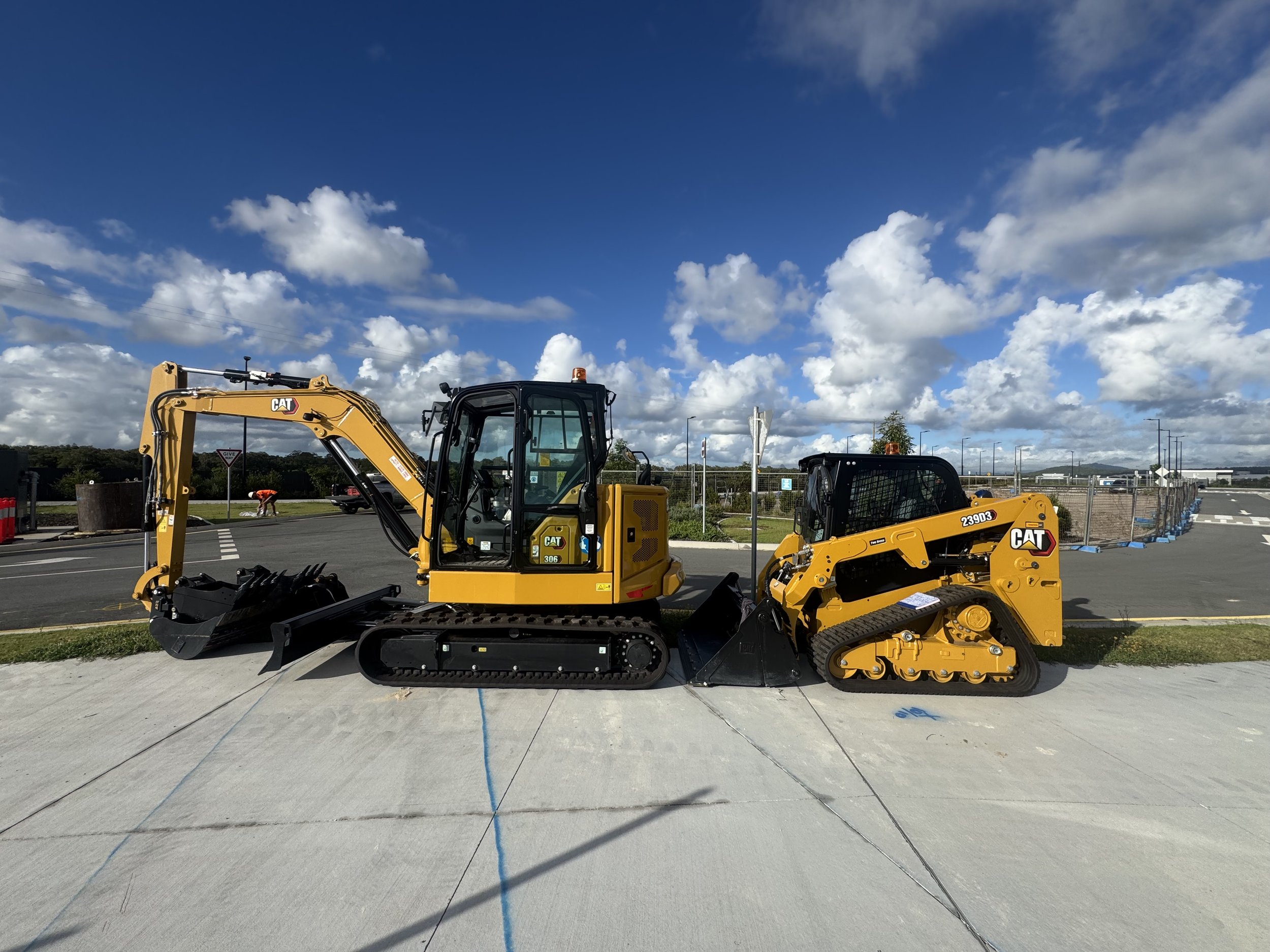 6t Excavator & Loader