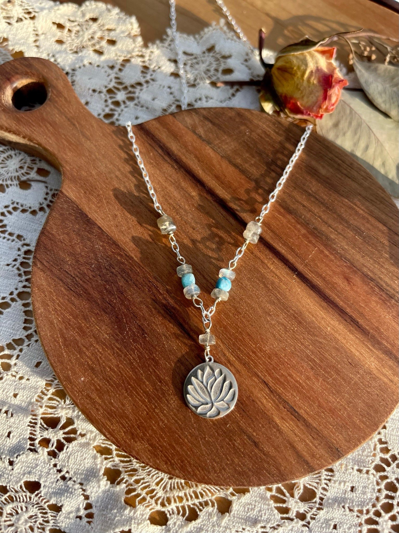 https://i.etsystatic.com/44613432/r/il/4d97d2/5586102589/il_fullxfull.5586102589_oteh.jpg