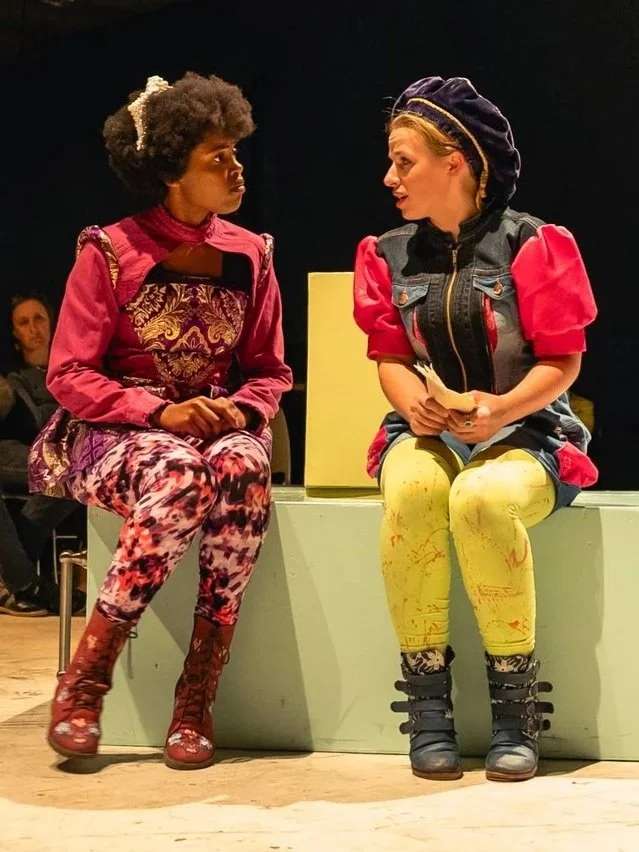 Silvia and Julia disguised as Sebastian