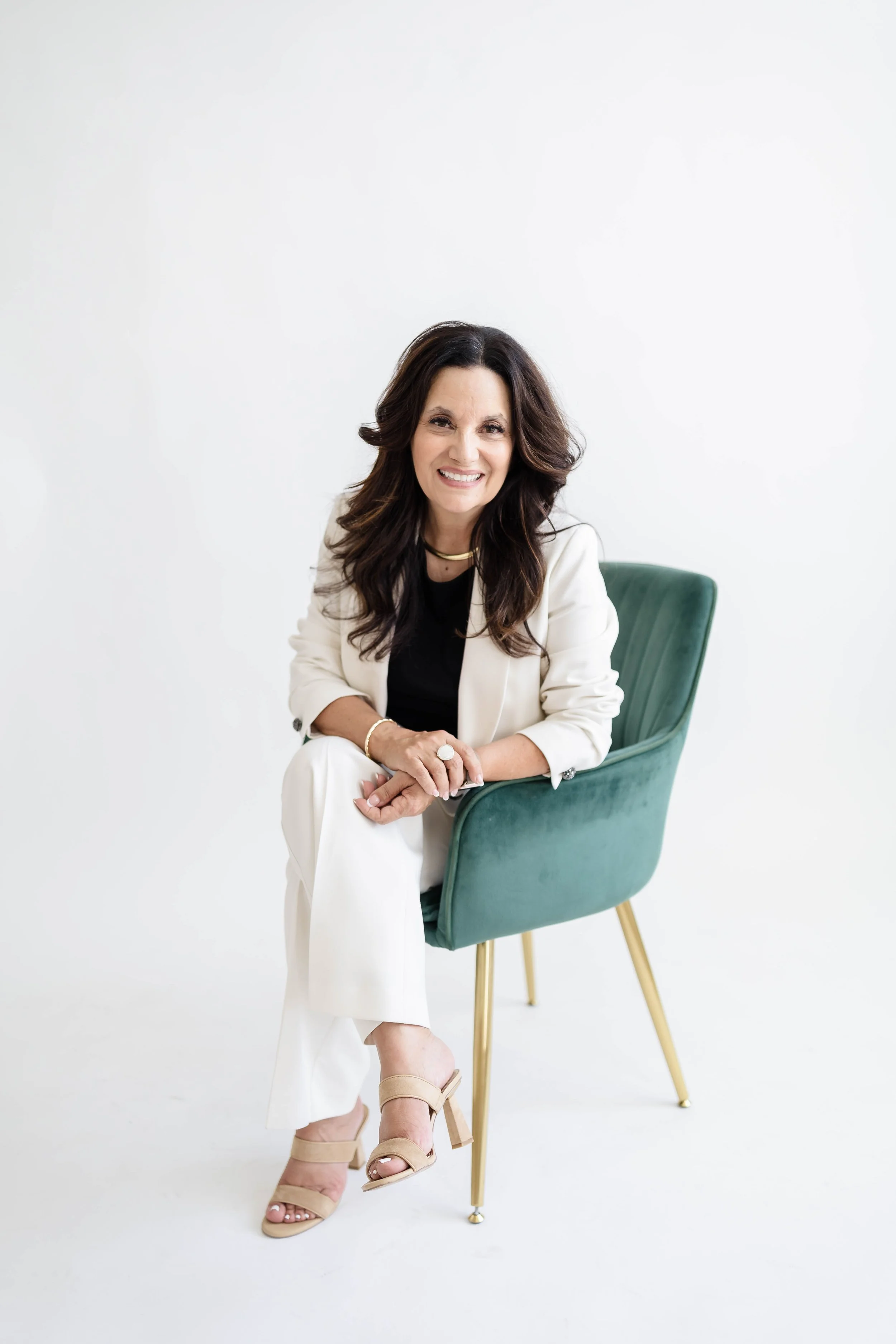 New Year, Fresh Brand: Why Now Is the Perfect Time to Update Your Branding Photos