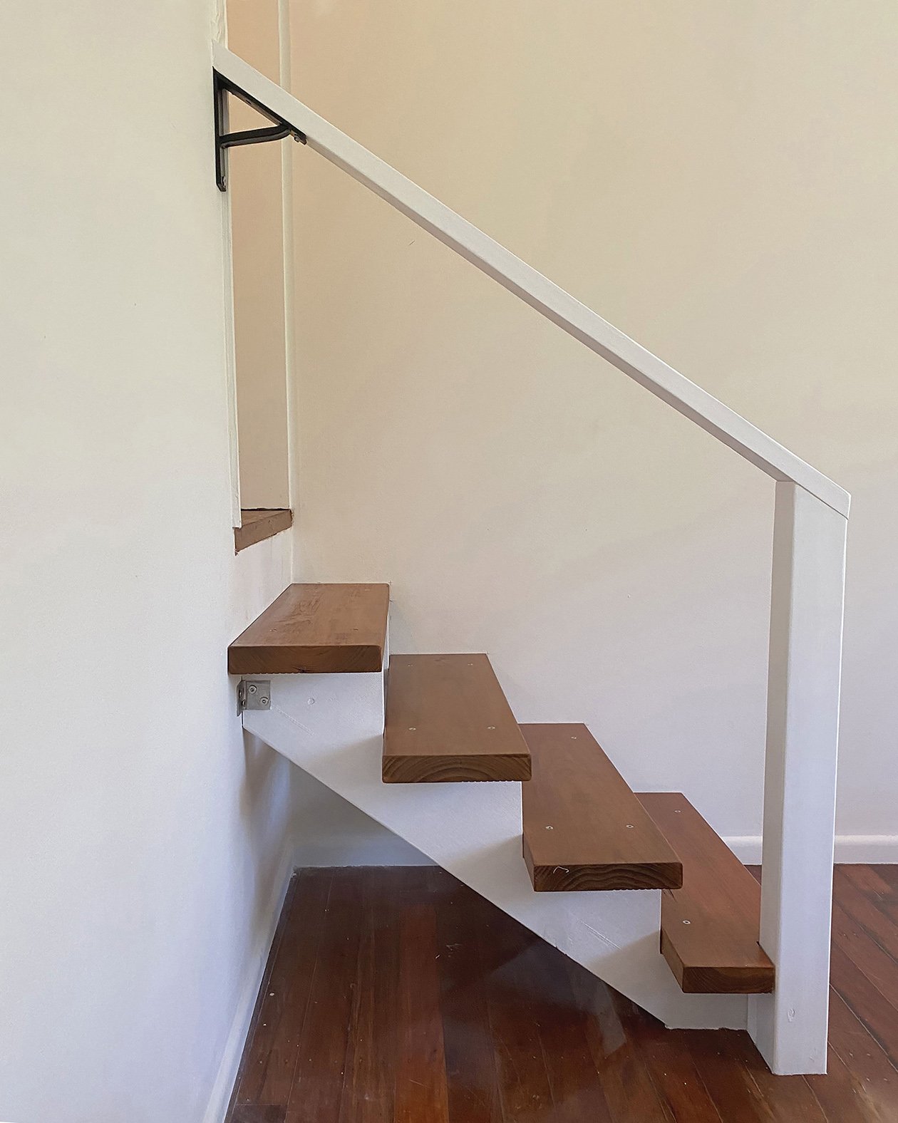 03_IntStair_01.jpg