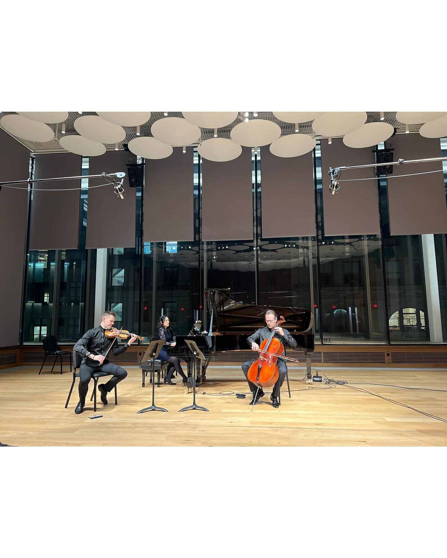 Just had an unforgettable Artist Faculty Recital at NYU&rsquo;s Paulson Center, sharing the stage with the absolutely brilliant #filippogady &amp; #gaisforddaniel! 🎹 🎻 Grateful for the opportunity to make music with such amazing musicians and a won