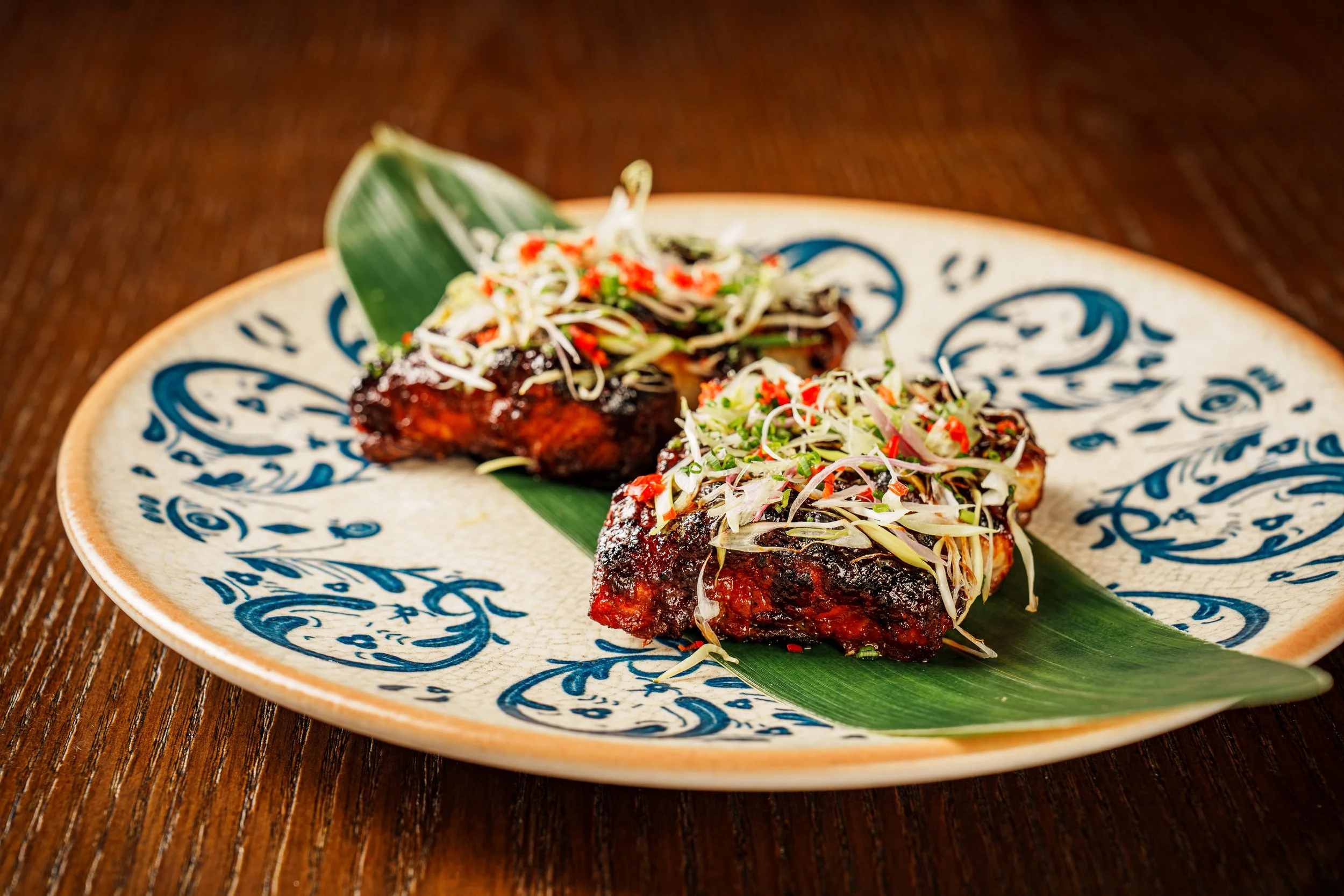 Inspired by the traditional unagi don, this dish is finished with ginger juice, garam masala, and Kashmiri chilli, creating a layered harmony of Japanese and Indian influences.
