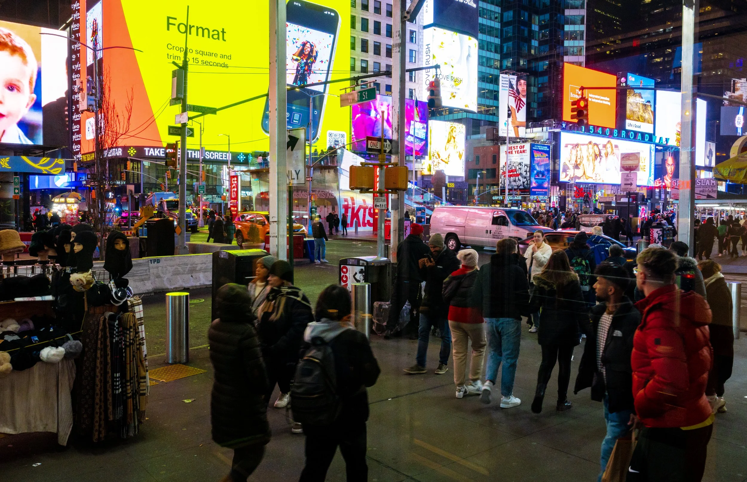 175° S
40°45’34’’ N 73°59’6’’ W

60ft

2/20/24

1585 Broadway
New York, NY 10036
United States