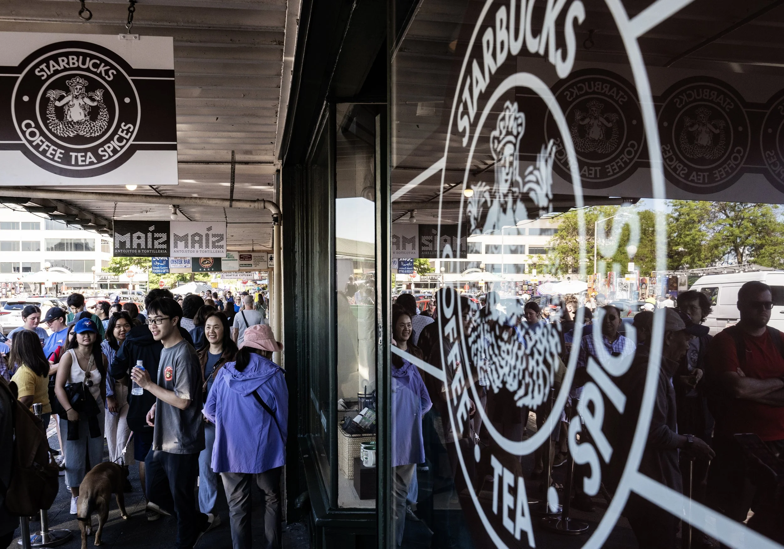320° NW
47°36’36’’ N 122°20’33’’ W
100ft 

7/13/24

1912 Pike Place
Seattle, WA 98101
United States