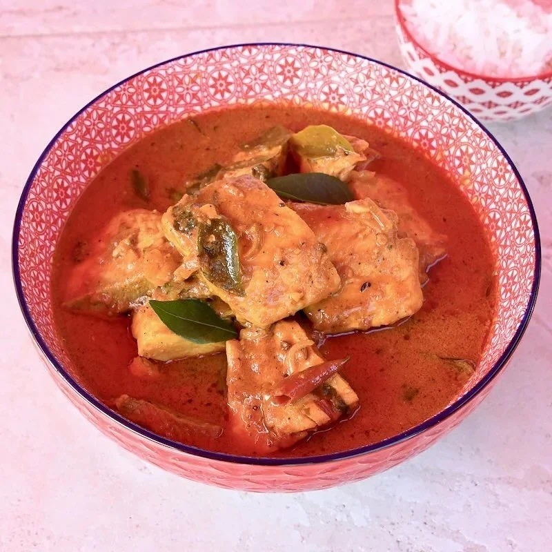 This Madras fish curry is a warm hug in a bowl! We had it many times during our stay in Chennai and I got the chef to teach me this authentic version. Read all about it in our latest blog post on Chennai and find the recipe in the link in bio