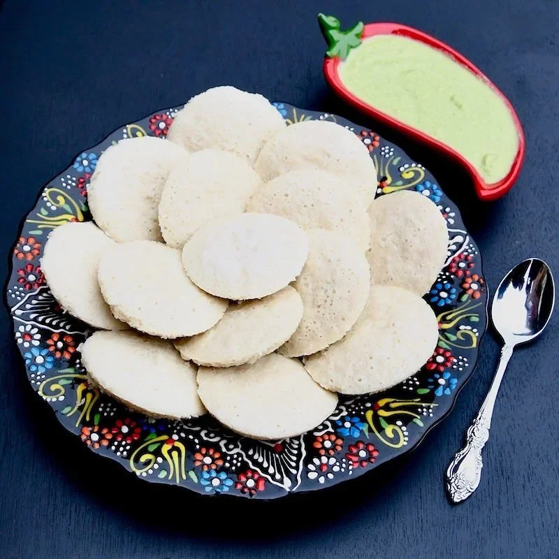Make idlis at home, have the best breakfast or snack without stepping out! Check out my easy recipe on my new blog post on Mahabalipuram, link in bio
