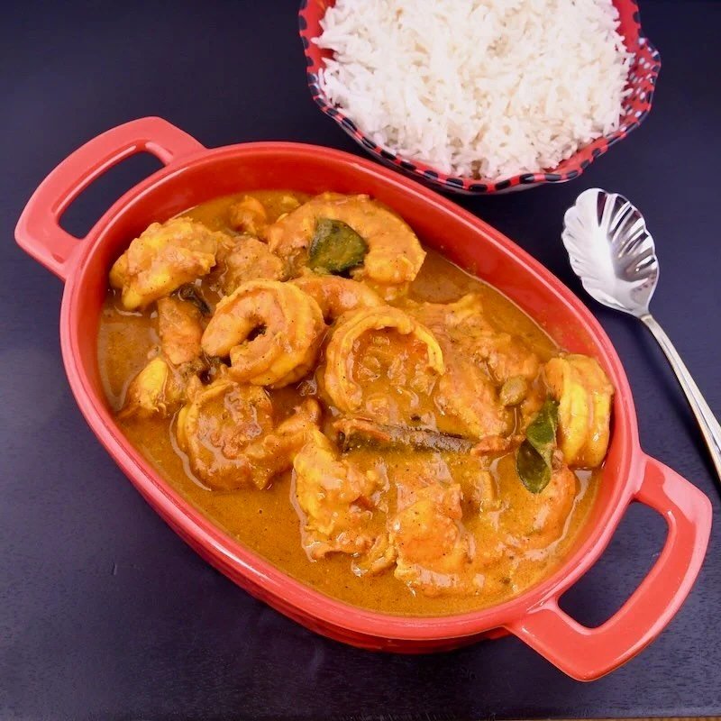 A delicious, easy shrimp curry to brighten your weekend dinner! Find the story and recipe on the blog from the link in bio