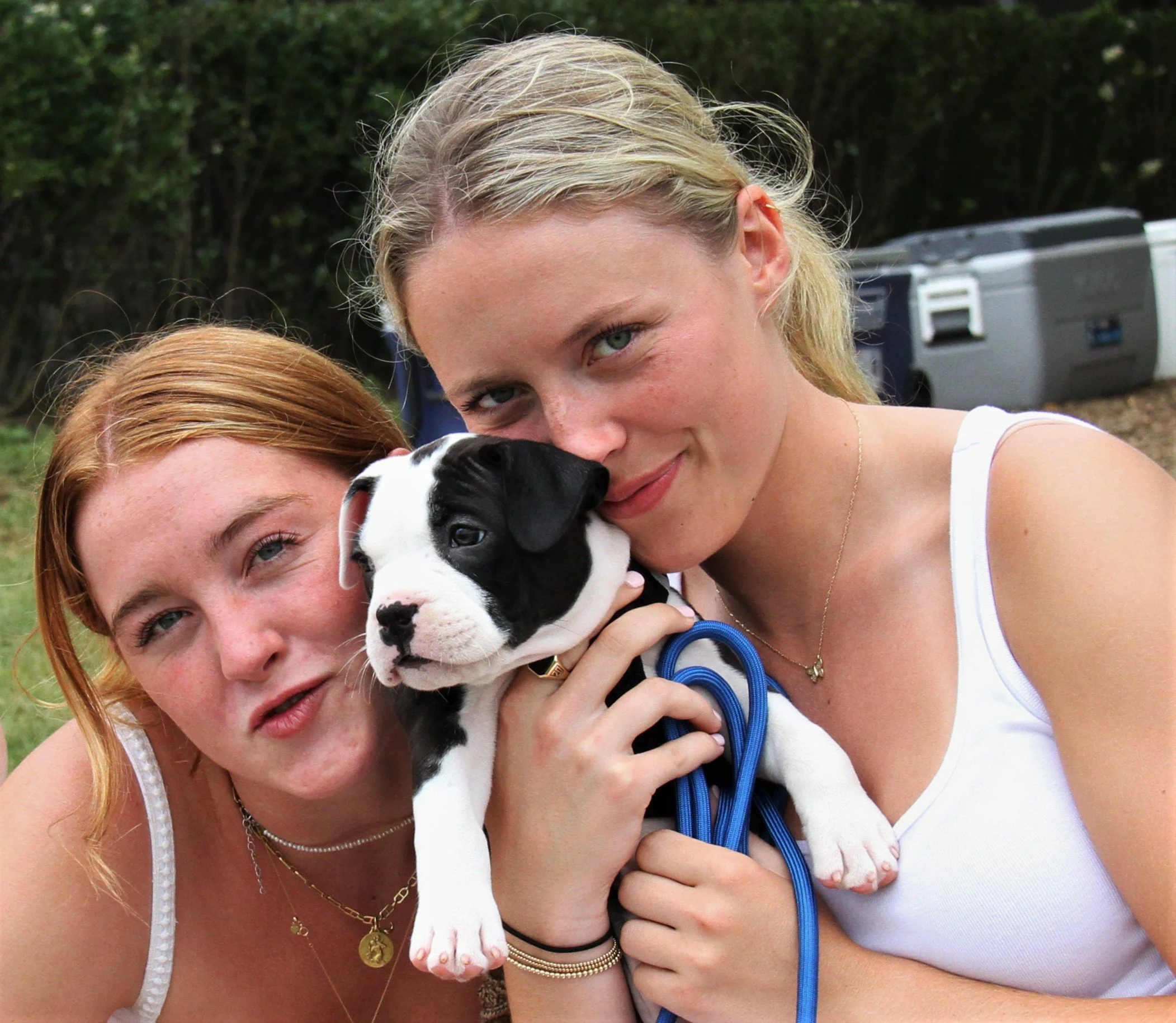 Lifestyle_girls smiling with puppy_IMG_3019.jpeg