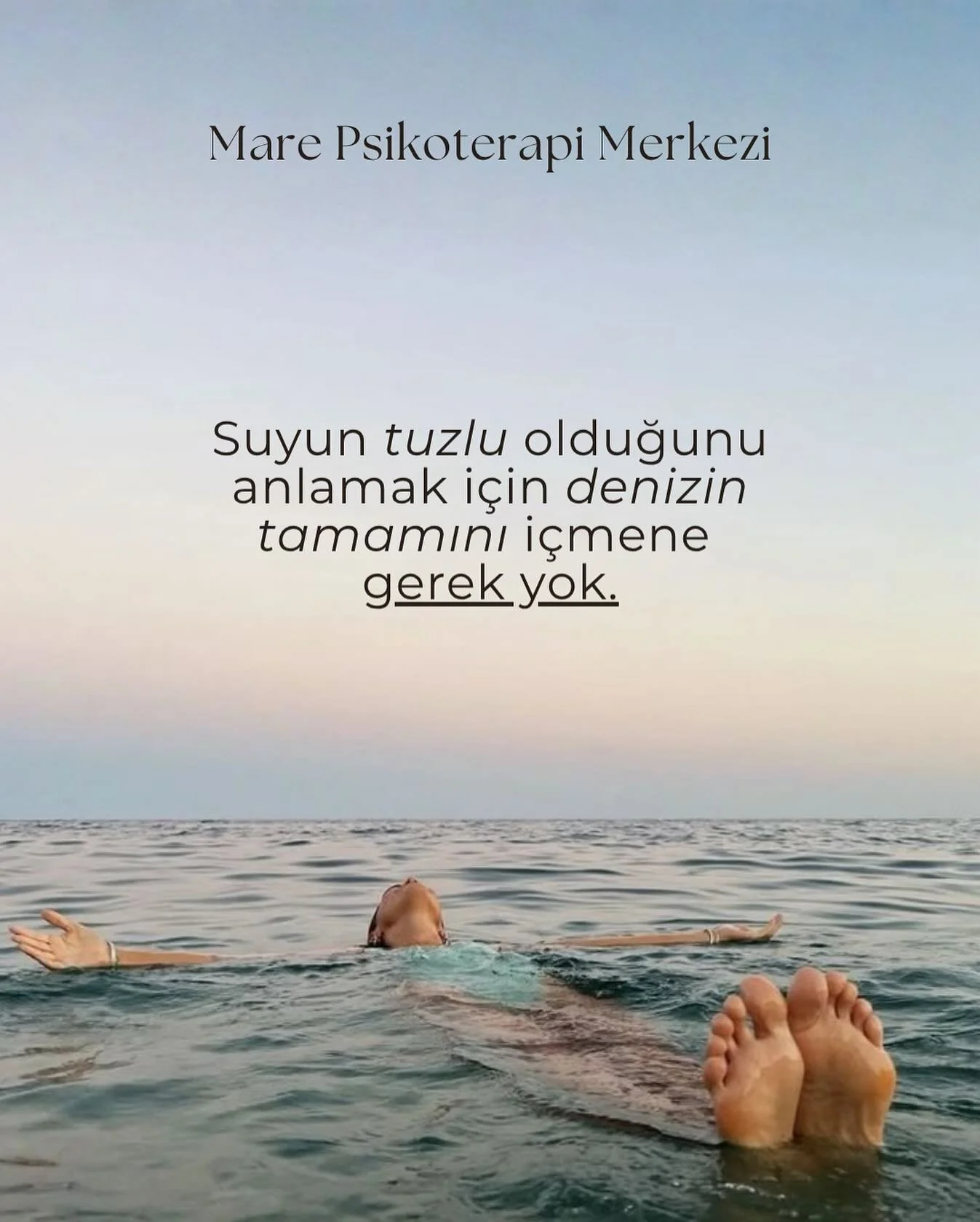 Bazen bir kişinin ya da bir durumun sana iyi gelmediğini anlamak i&ccedil;in yıllarca i&ccedil;inde kalman gerekmez.
Bir s&uuml;redir i&ccedil;ini yoklayan o hisler bile, değişimin kapını &ccedil;aldığını s&ouml;yler.