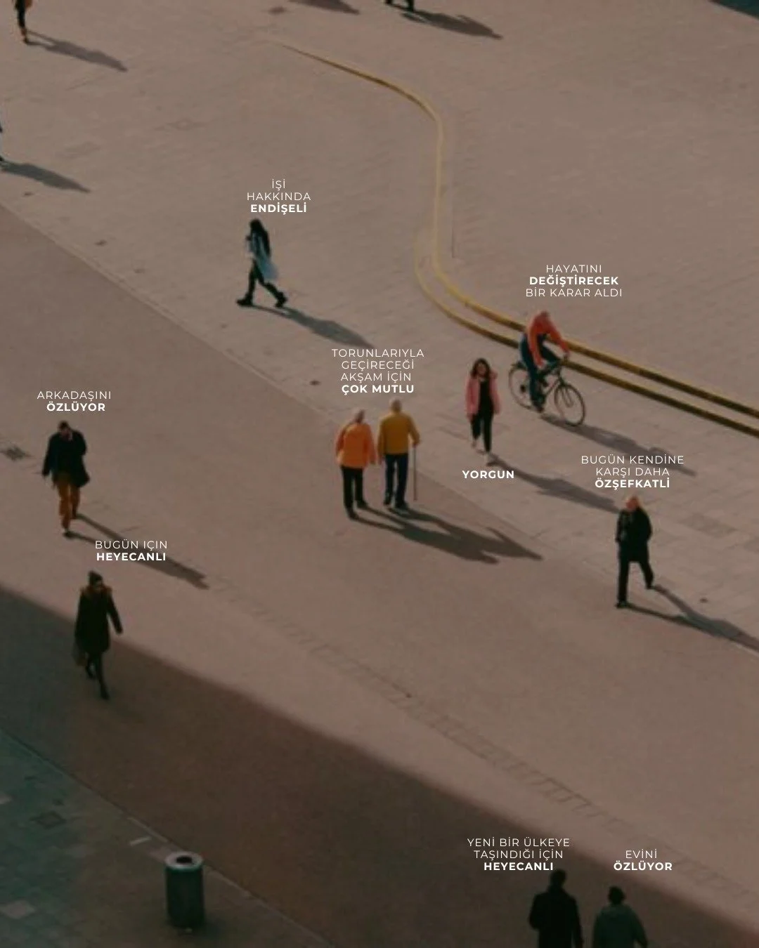 Her y&uuml;z&uuml;n ardında bilinmeyen bir hik&acirc;ye var.
Yargılamak yerine anlamayı,
sert olmak yerine &ouml;z şefkati se&ccedil;.