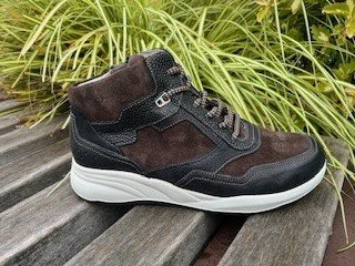 Durea week
-Wijdte maten G, H, K, M
-Geschikt voor losse inleg zolen
-Veterschoenen, Boots, laarsjes
-Grote dealer Durea
-Ons advies: pas, ervaar en test schoenen om lekker te kunnen lopen. 
"Lekker lopen begint bij Nobach"