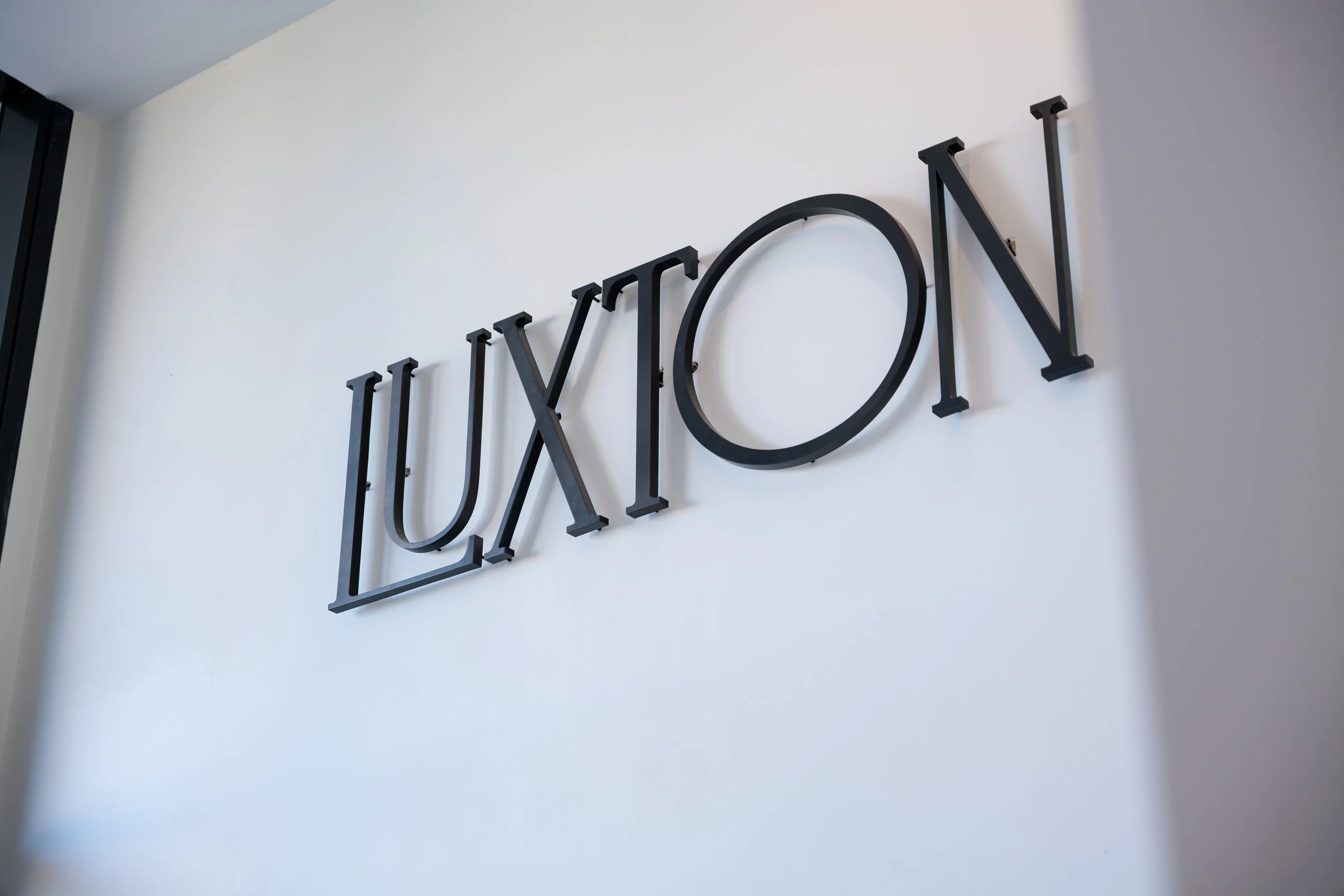 Luxton-9.jpg