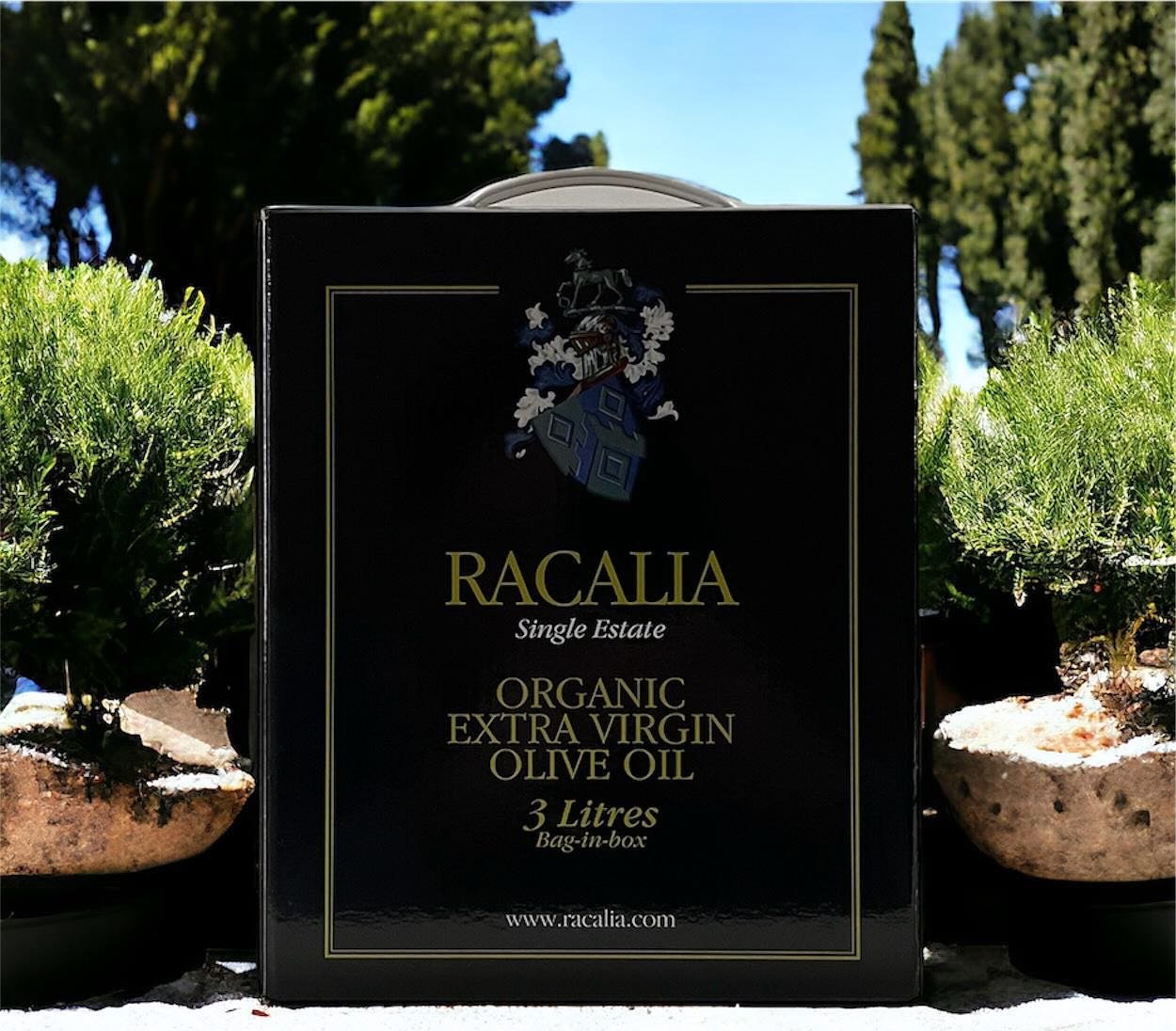 Our 3L box.
This was our first product when we launched in the UK in 2004.
It&rsquo;s still our biggest seller.

What an icon.
 
@racalia_olive_oil. #icondesign #baginbox #treetotable #evoolovers #evoo #organicfood #healthgiving #bbcmichaelmosley #bb