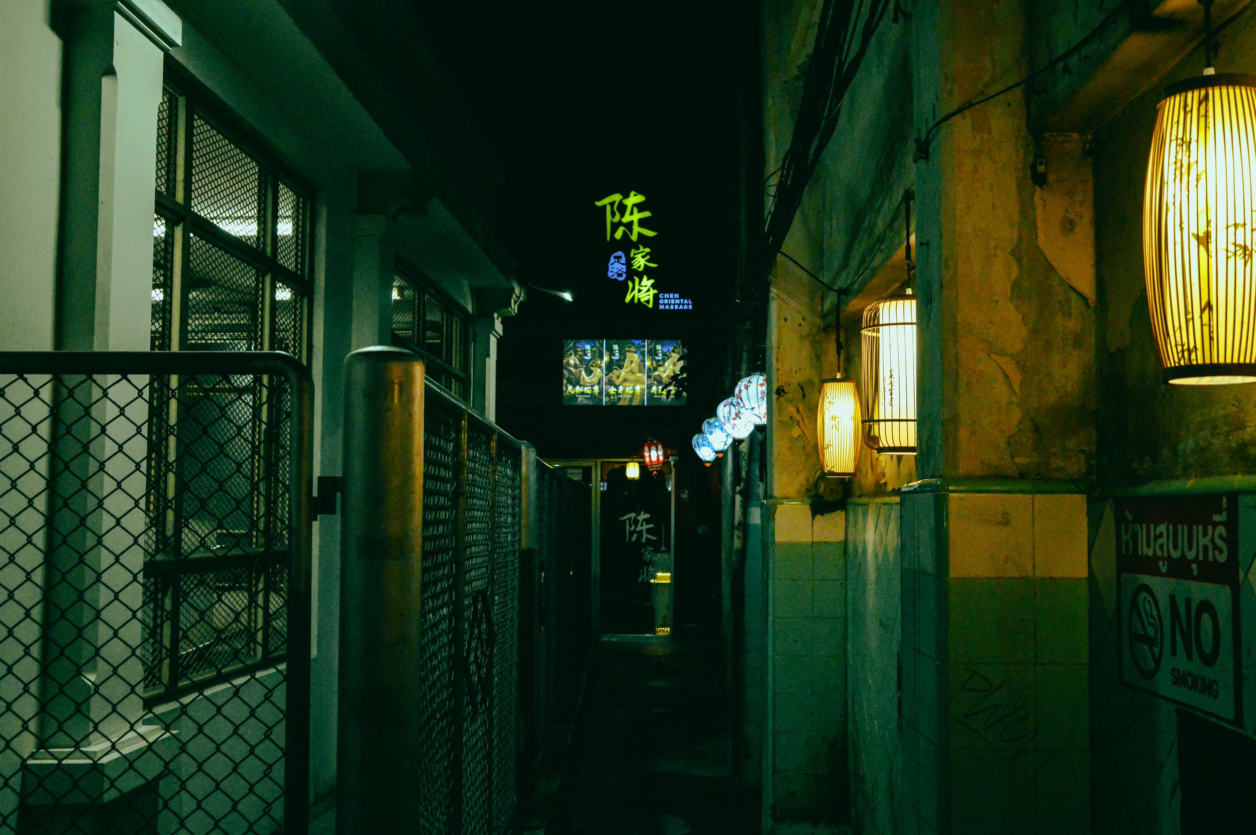 Dark Corners, Bangkok