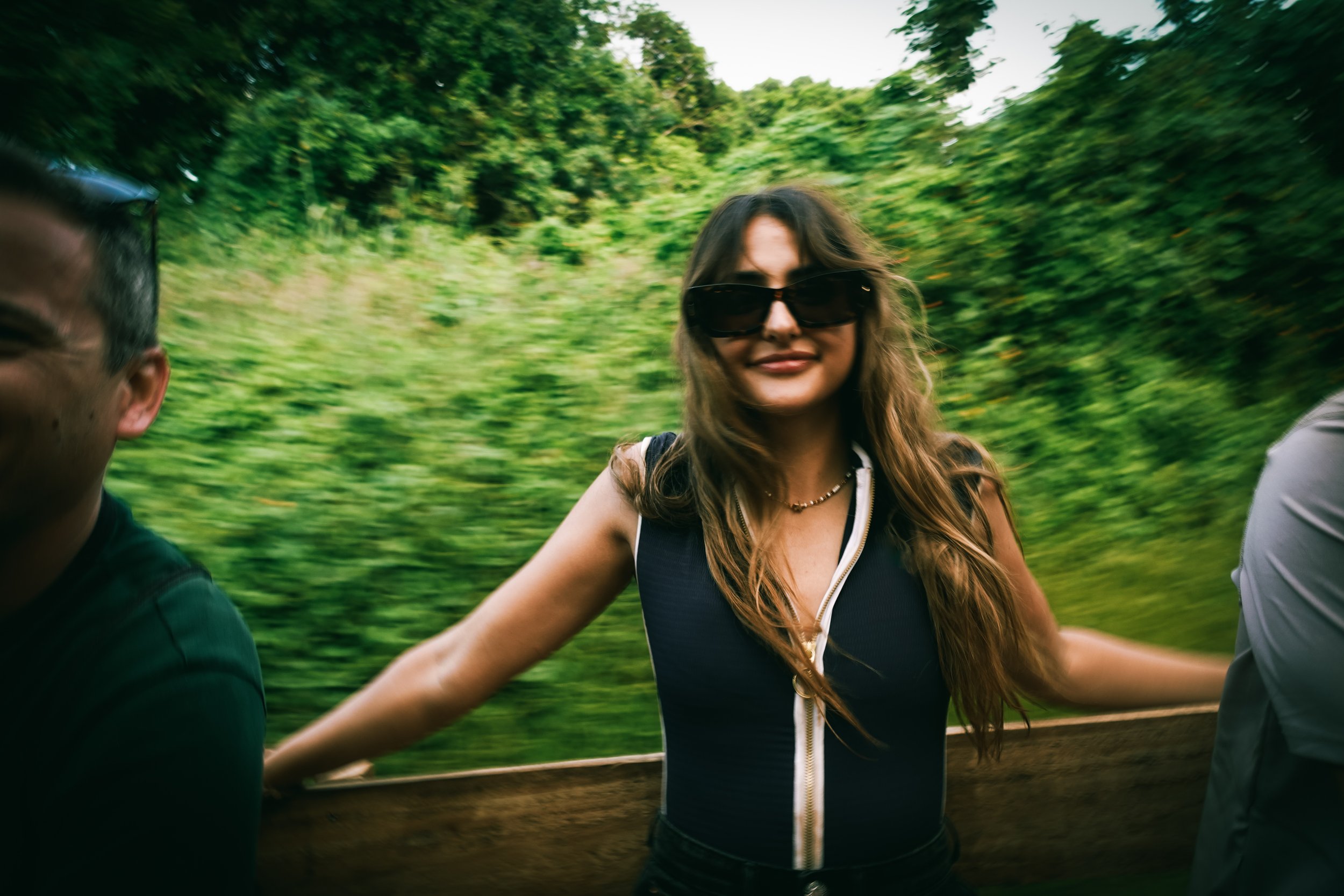 Montana Jardim, Cruising the Island