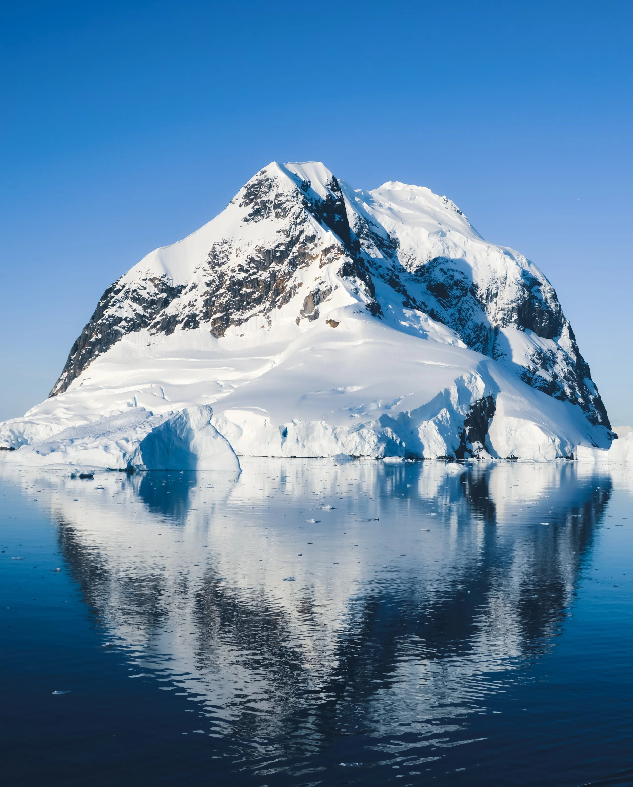 Lonely Mountain, Lemaire Channel