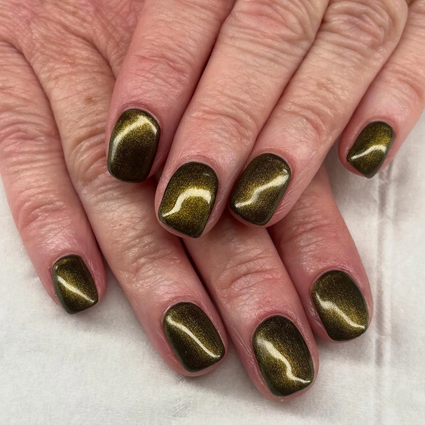 💚💚 L E S L E Y 💚💚
@magpie_beauty absolutely smashing it out of the park with these autumnal shades this cozy season! #magpiebeauty #magpiesnugasabug #autumn #autumnnails #magpieeducation #naturalnails #biab #magpiegivemestrength #magpiebeautyuk #