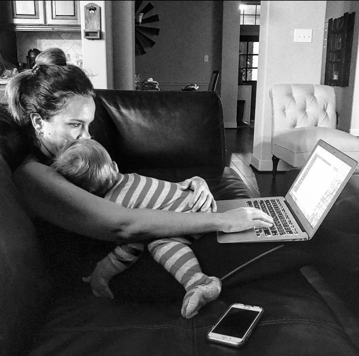 A New Approach to Maternity Leave &amp; Return Transitions 