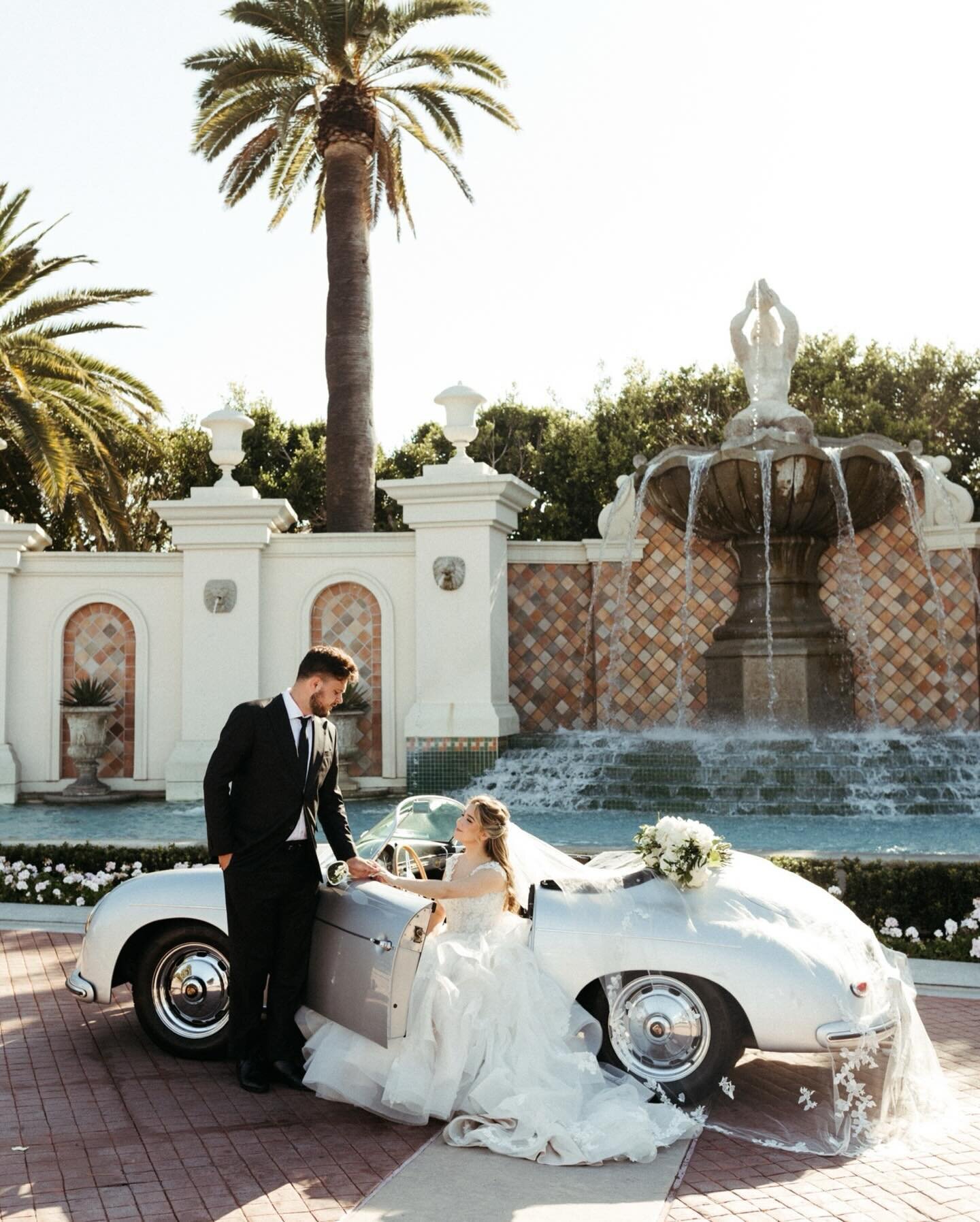 Coming soon to the blog&mdash; this charming, Italian-Inspired coastal wedding 🩵

 
#HEIRLOOMFOTO 

#lagunabeachwedding #lagunabeachweddingphotographer #danapointweddingphotographer #waldorfastoriaweddings #socalweddingphotographer #tuscanywedding #