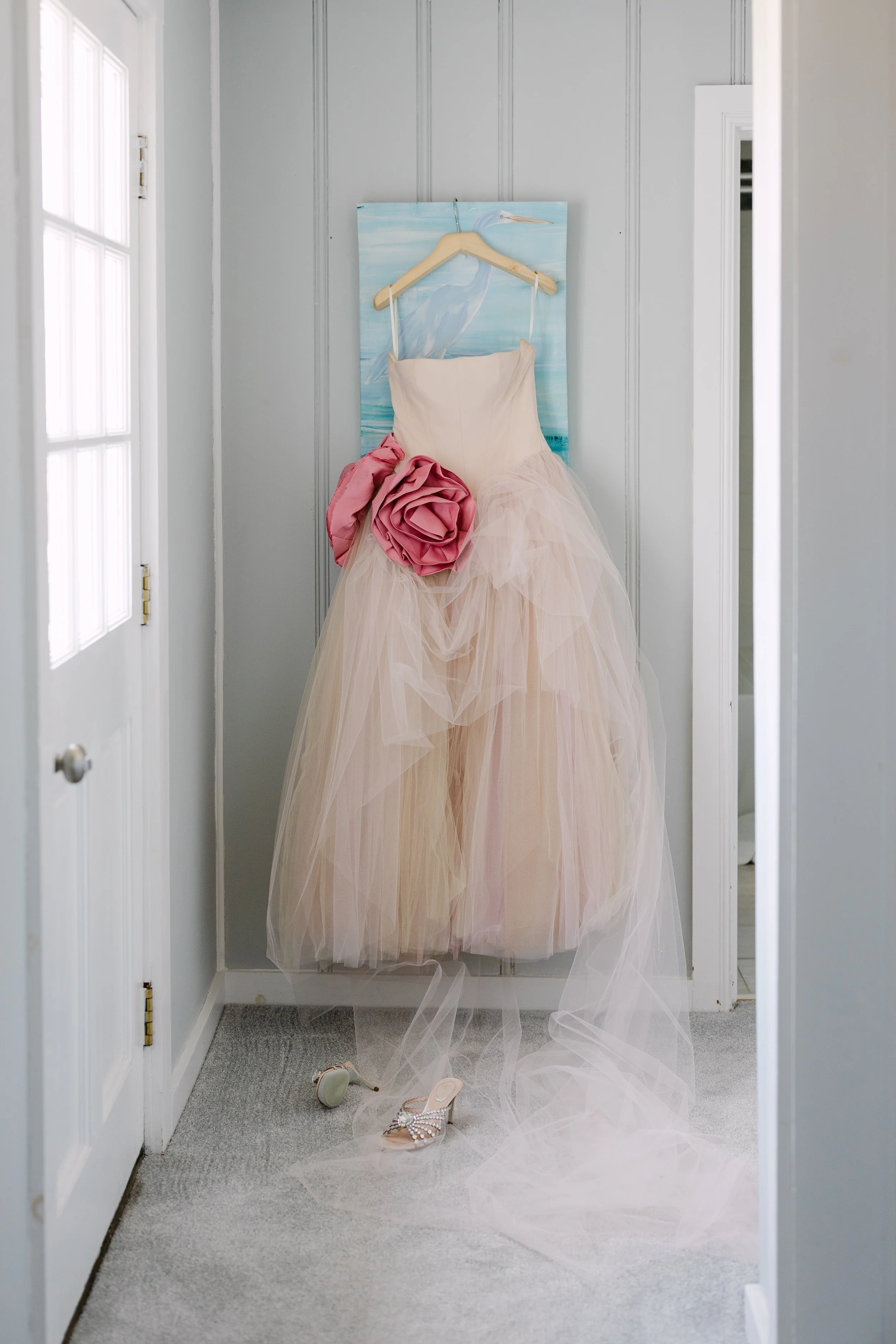 Vera wang bridal dress, luxury details photographed by Heirloom Foto in Delaware 