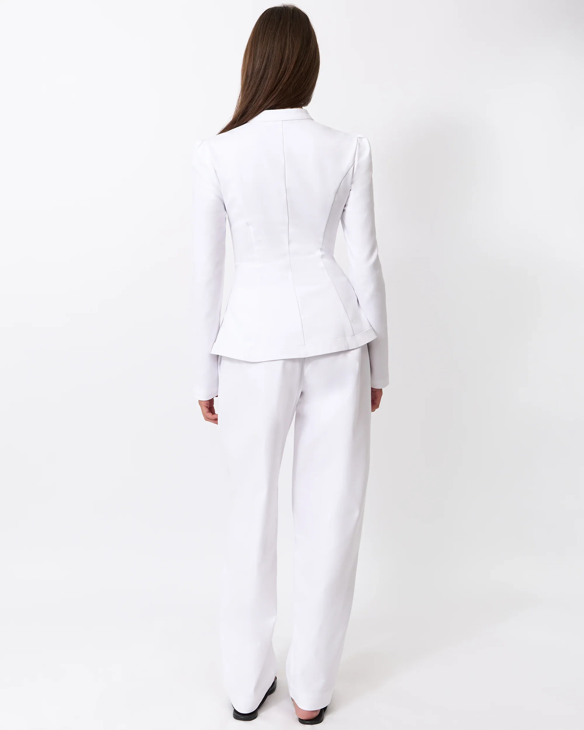 SU26-RTW-MandarinCollarJacket_White-03.webp
