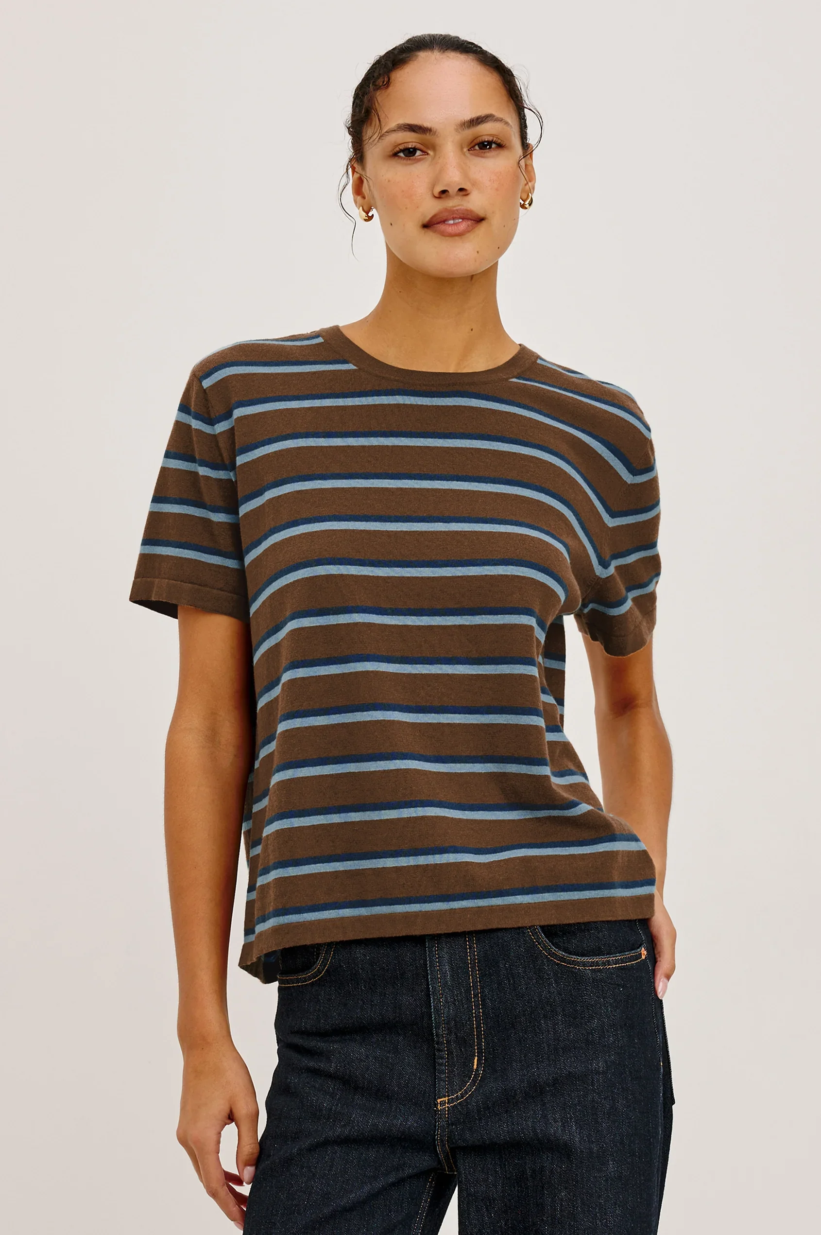 COTTON-CASHMERE-SHORT-SLEEVE-TEE-MOCHA-STRIPE_1_883-384C-12100.webp