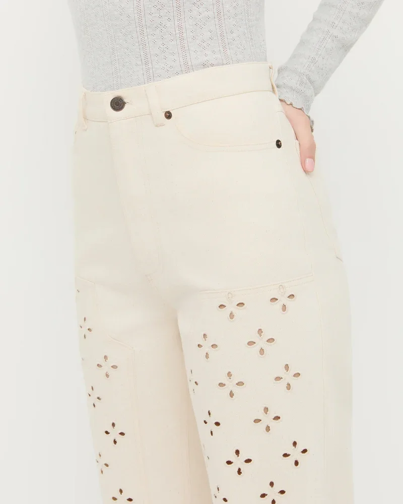 DEMI-EMD-NATRL_072.webp